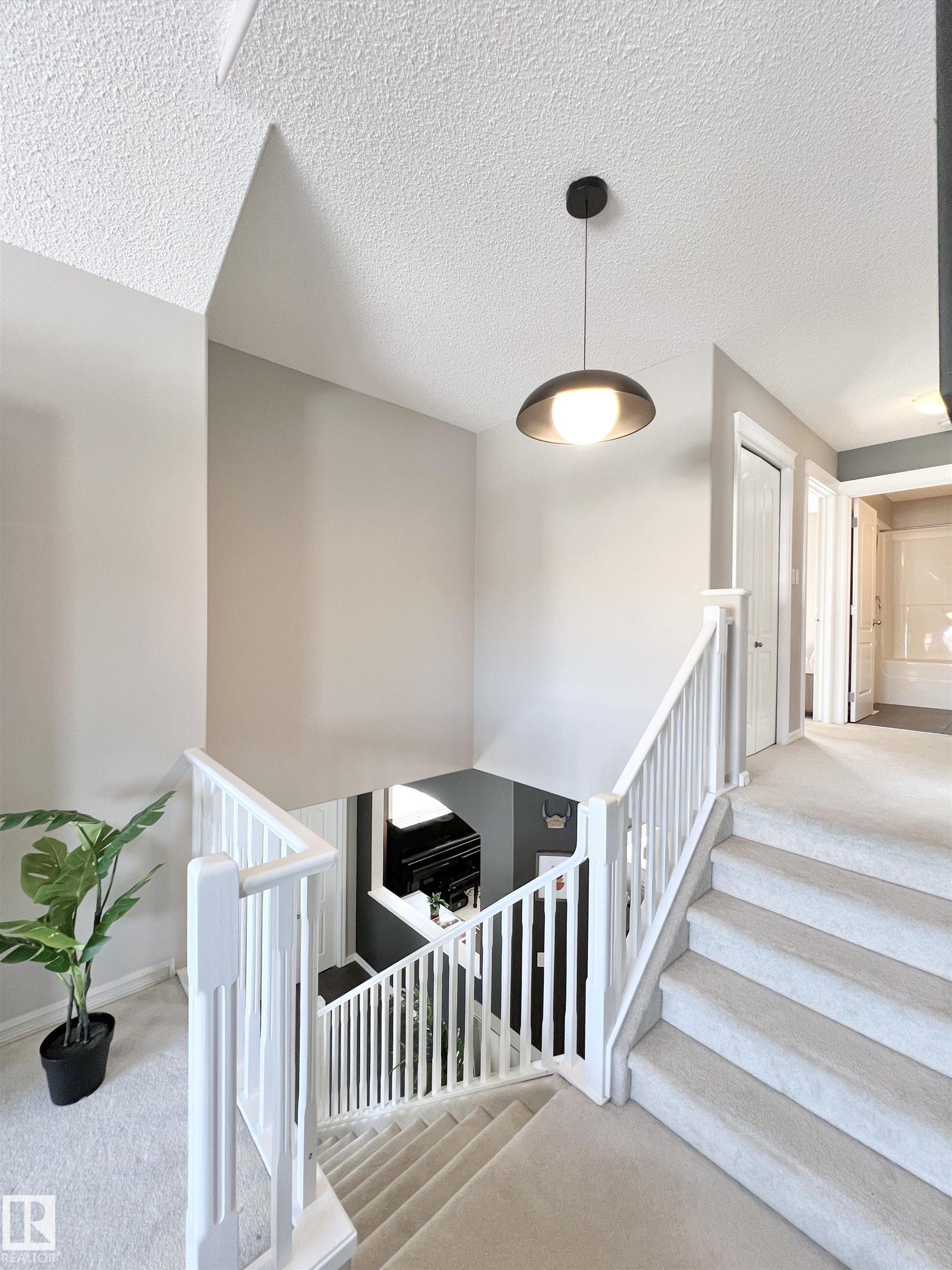 Photo 34 at 1007 Goodwin crest NW, Glastonbury, Edmonton