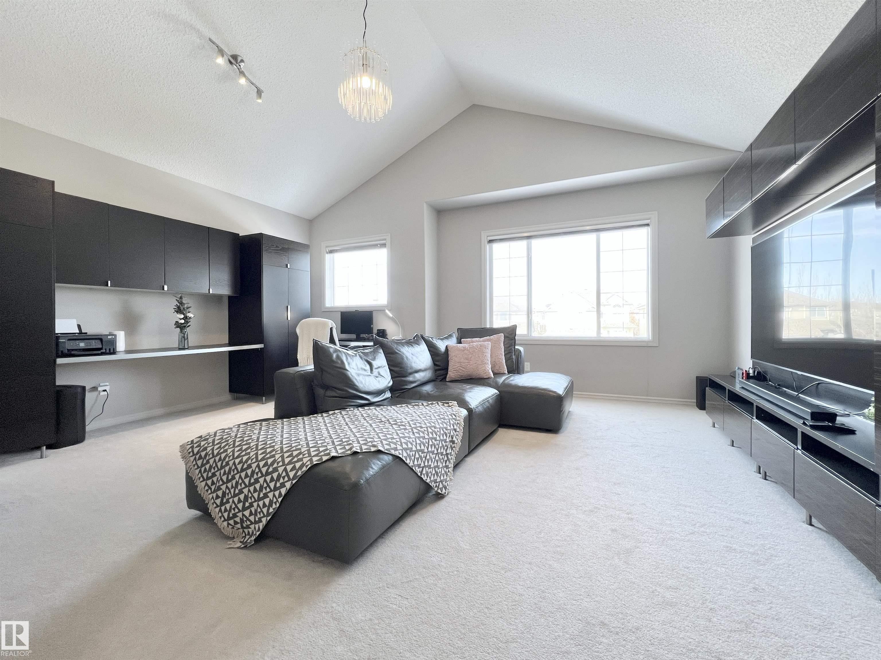 Photo 36 at 1007 Goodwin crest NW, Glastonbury, Edmonton