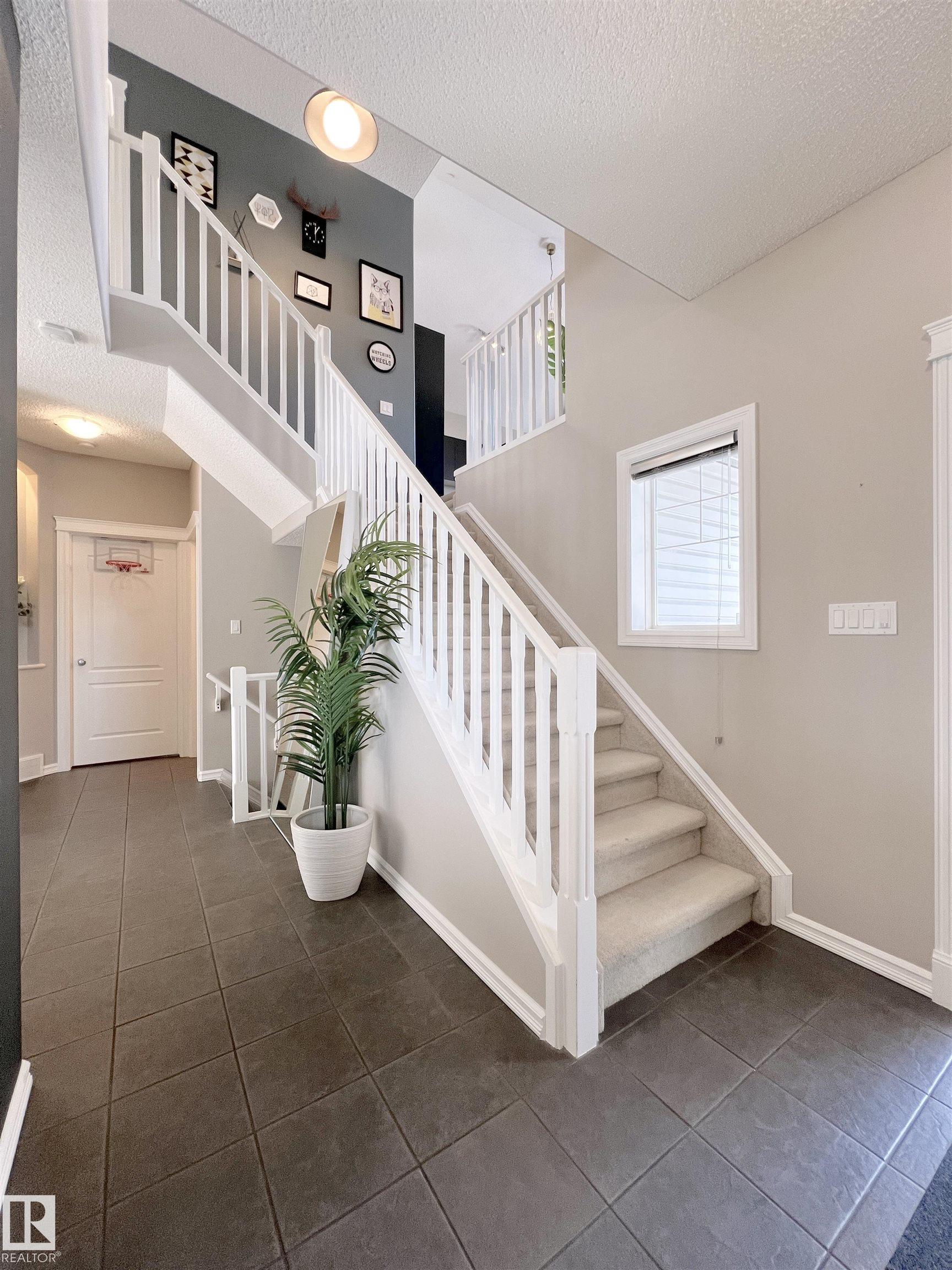 1007 Goodwin crest NW, Glastonbury, Edmonton