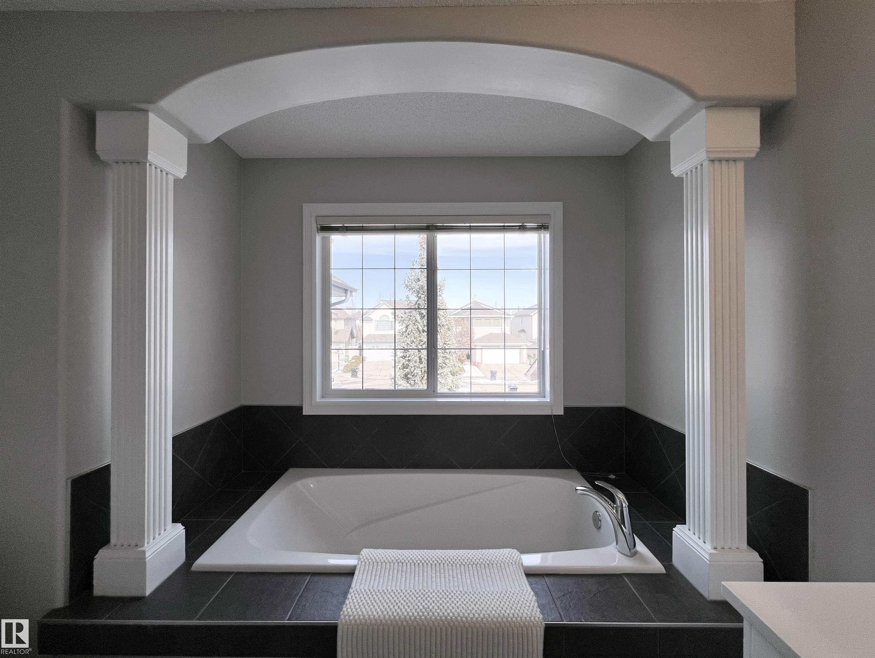 Photo 43 at 1007 Goodwin crest NW, Glastonbury, Edmonton