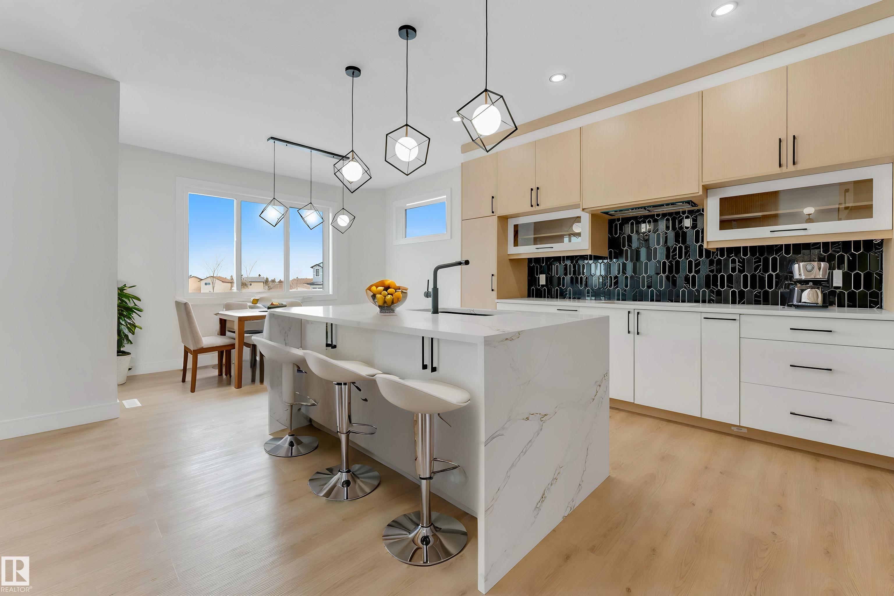 Photo 7 at 18127 94 Street NW, Klarvatten, Edmonton