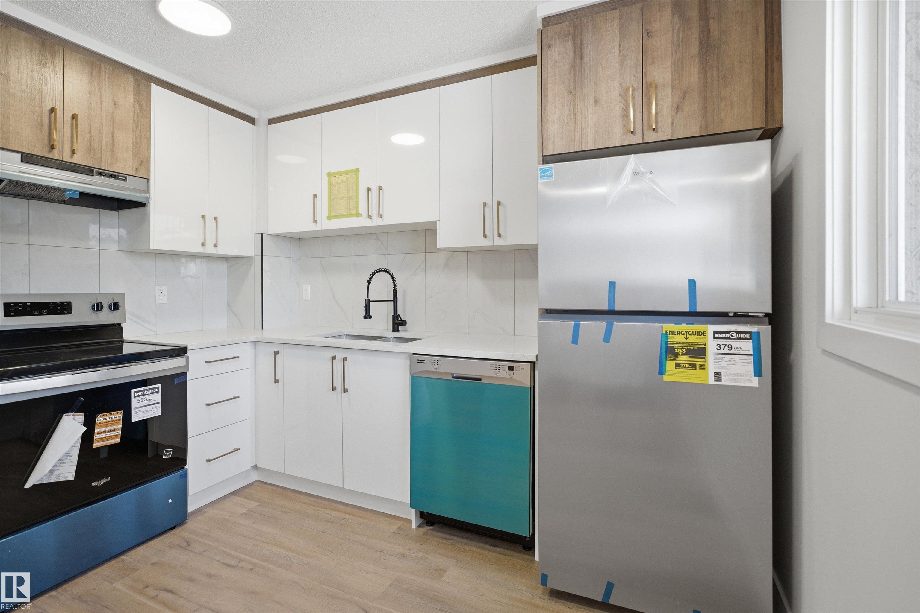 Photo 7 at 1706 37 Street NW, Daly Grove, Edmonton