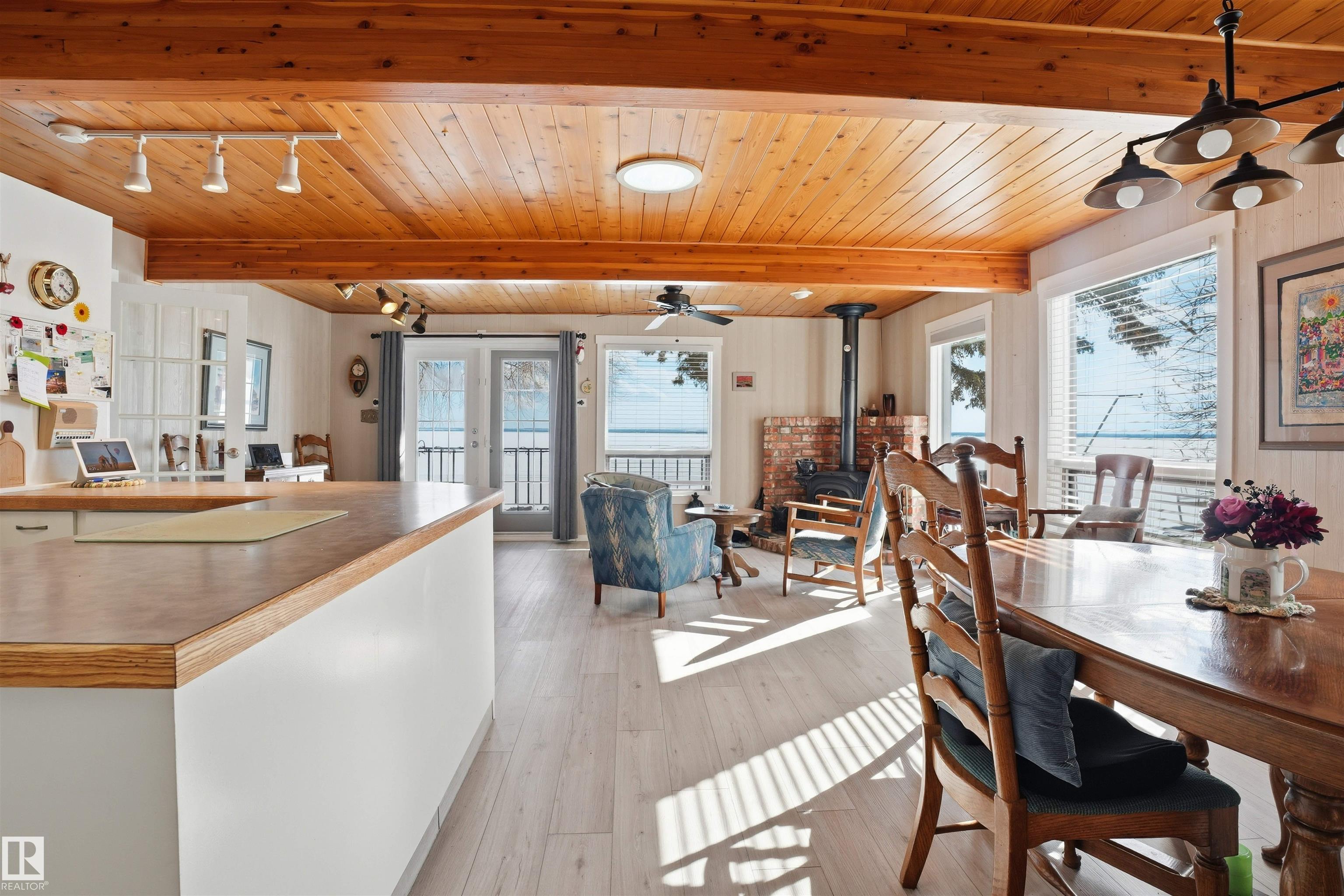 Photo 8 at 707 7 Street, Ross Haven, Rural Lac Ste. Anne County