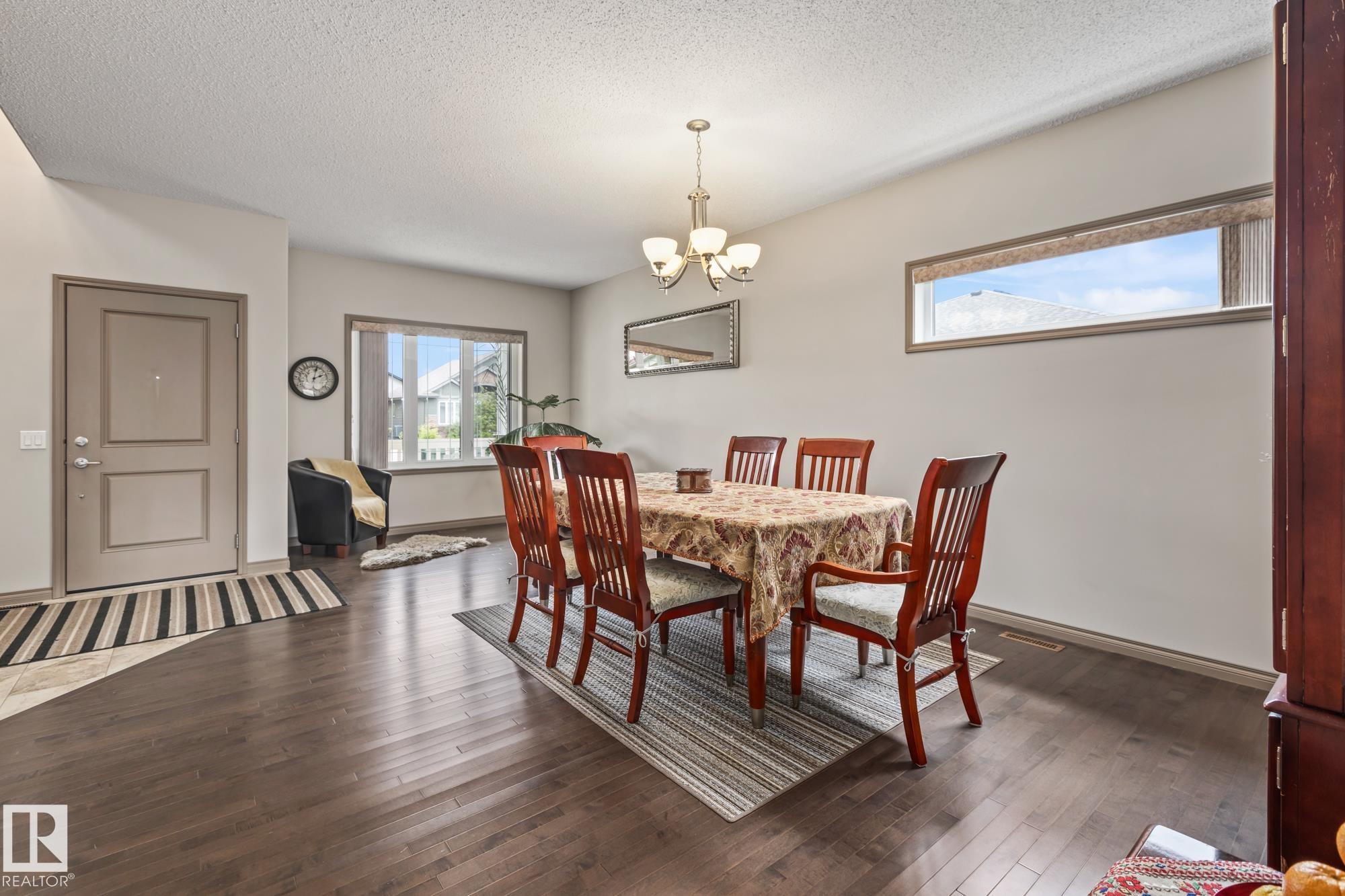 Photo 14 at 9520 206 Street NW, Webber Greens, Edmonton