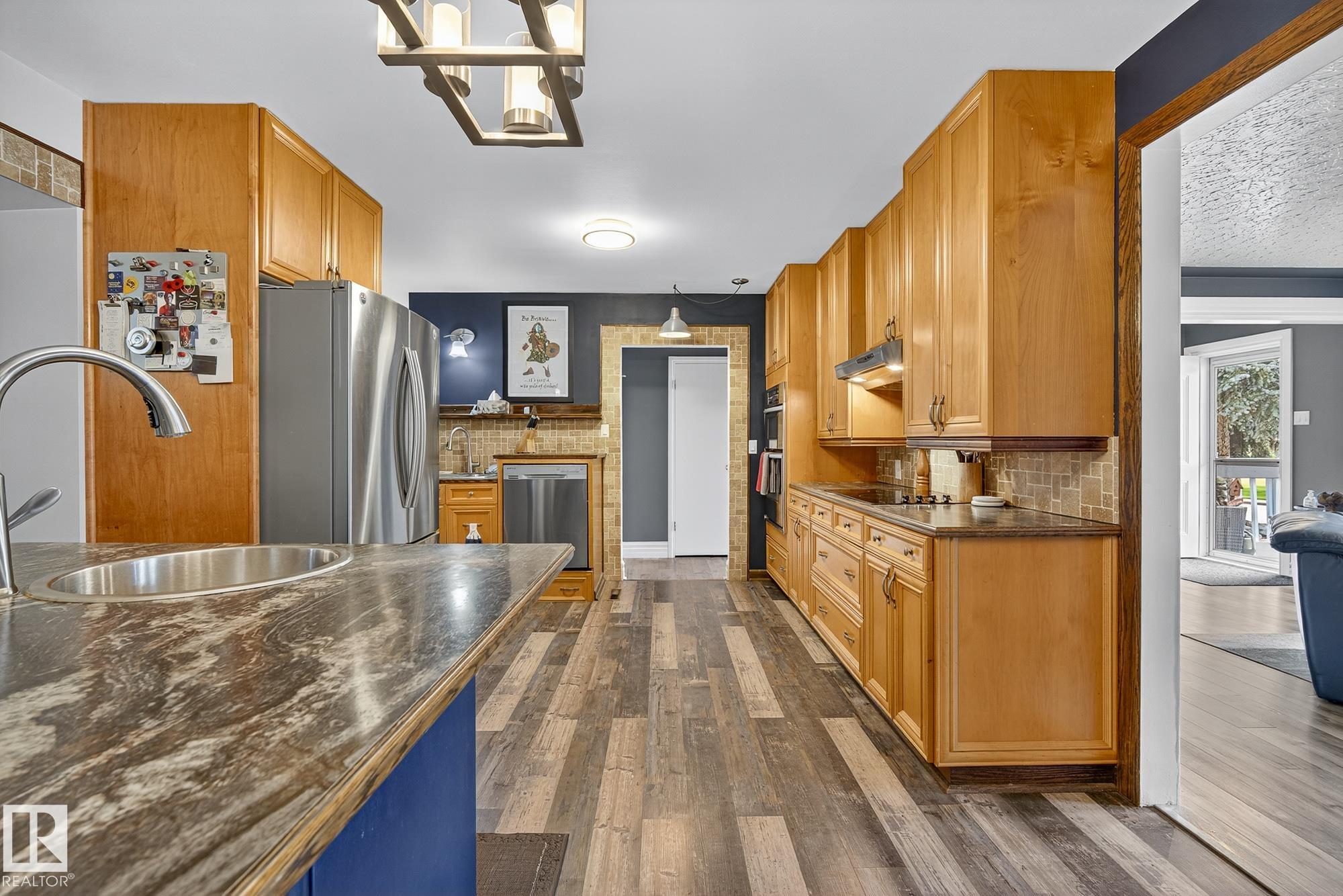 Photo 11 at 127 Pine Street, Sherwood Heights, Sherwood Park