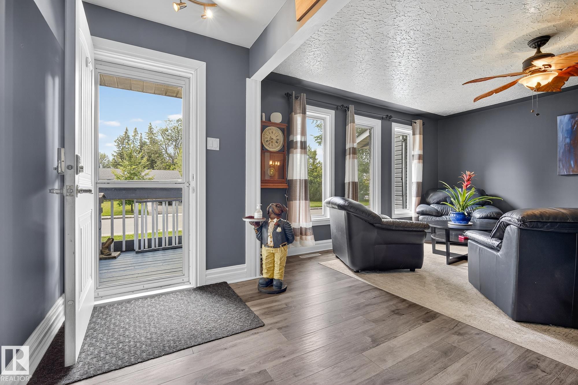 Photo 7 at 127 Pine Street, Sherwood Heights, Sherwood Park