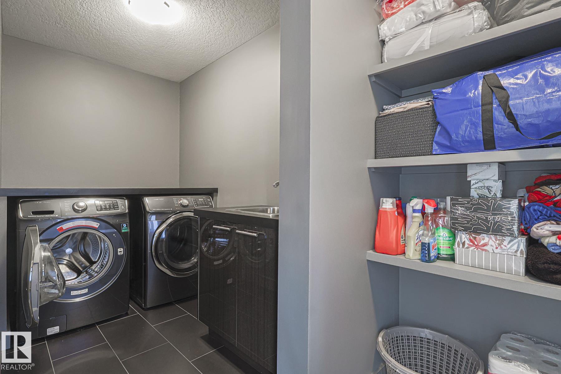 Photo 16 at 1116 Hainstock Green green SW, Hays Ridge Area, Edmonton