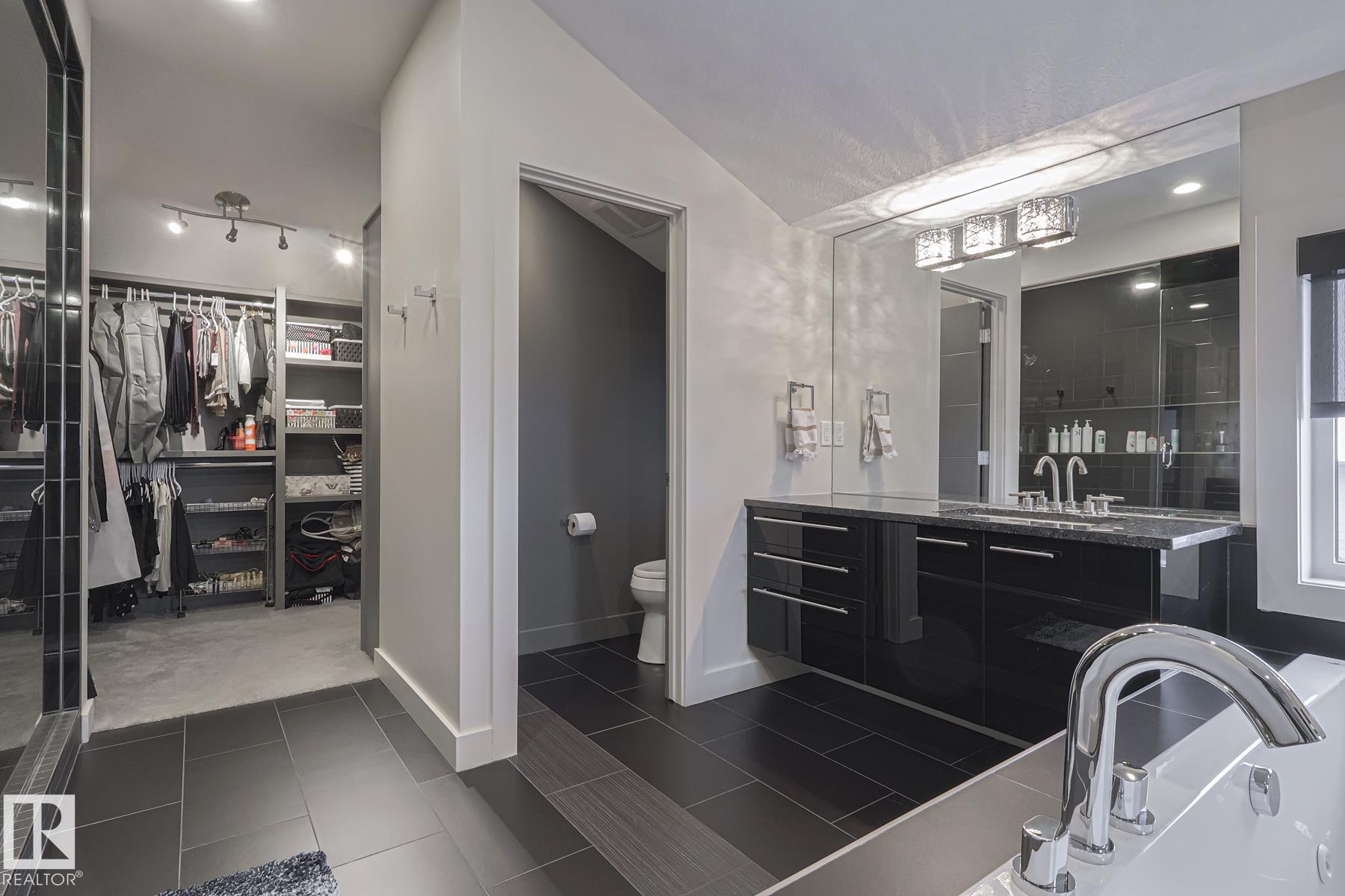 Photo 21 at 1116 Hainstock Green green SW, Hays Ridge Area, Edmonton