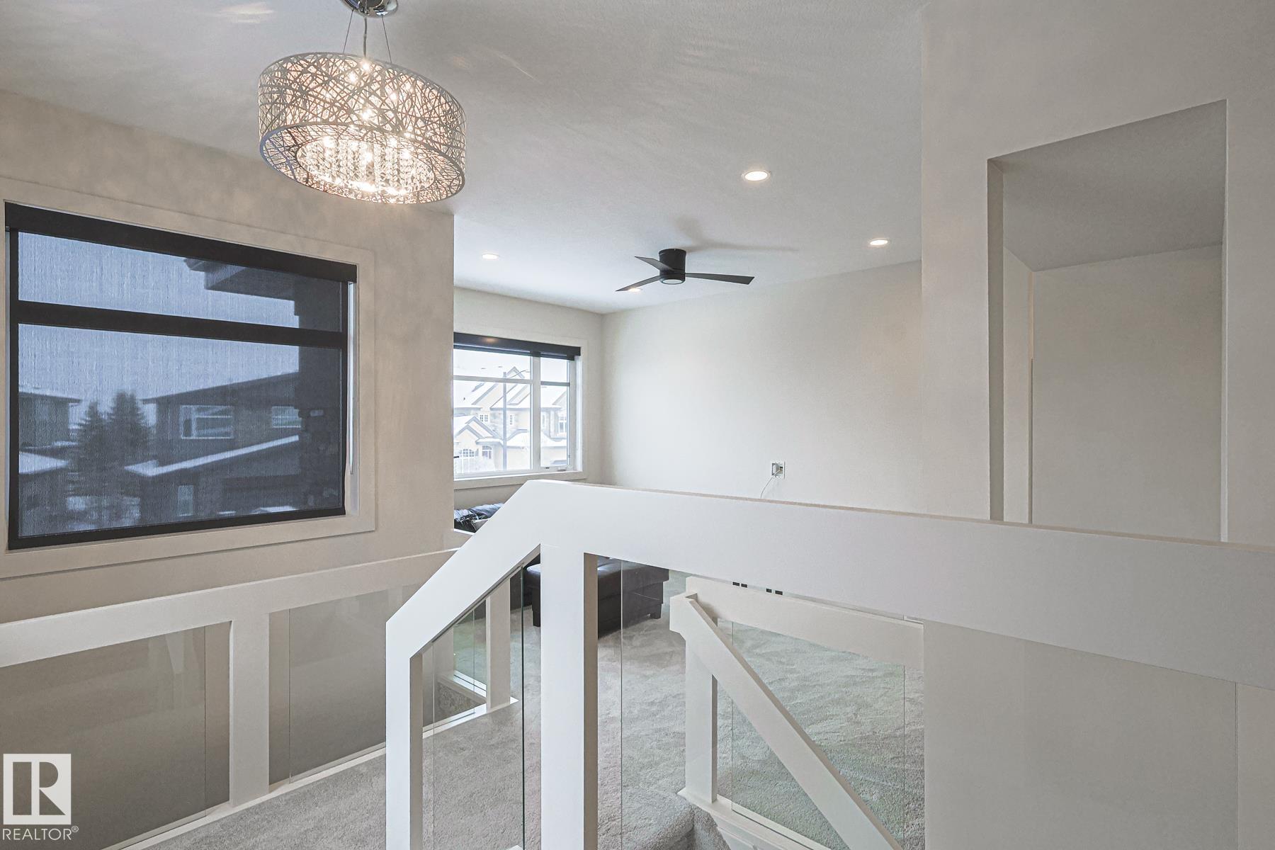 Photo 34 at 1116 Hainstock Green green SW, Hays Ridge Area, Edmonton