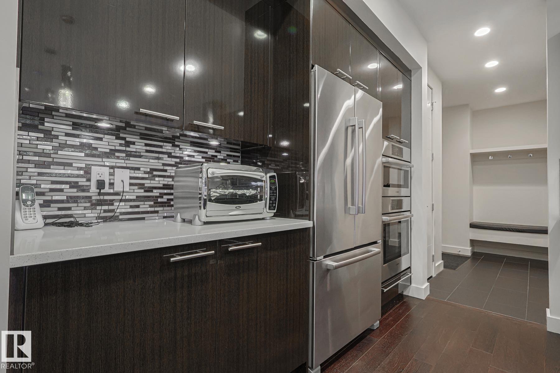 Photo 10 at 1116 Hainstock Green green SW, Hays Ridge Area, Edmonton