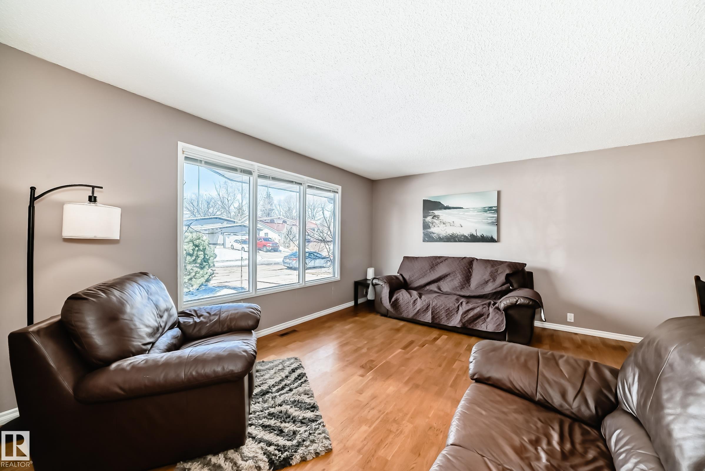 Photo 14 at 8735 181 Street NW, Belmead, Edmonton