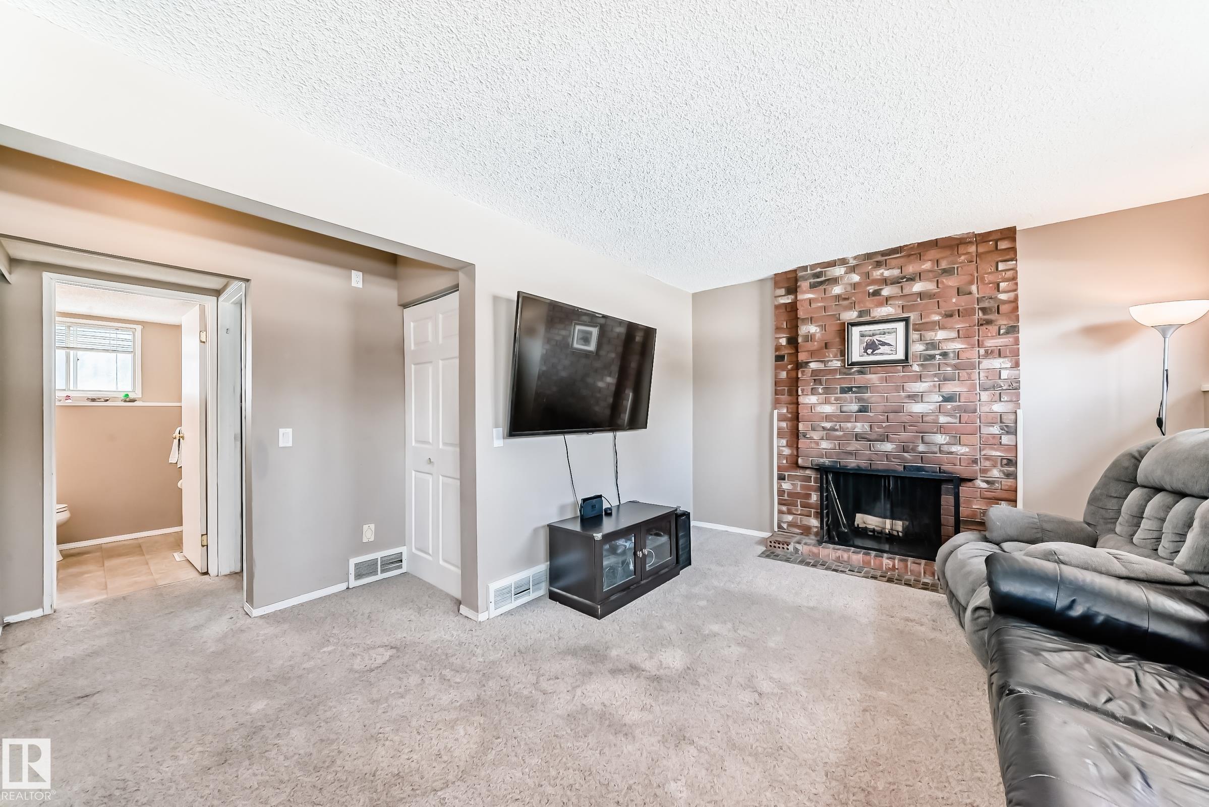 Photo 32 at 8735 181 Street NW, Belmead, Edmonton