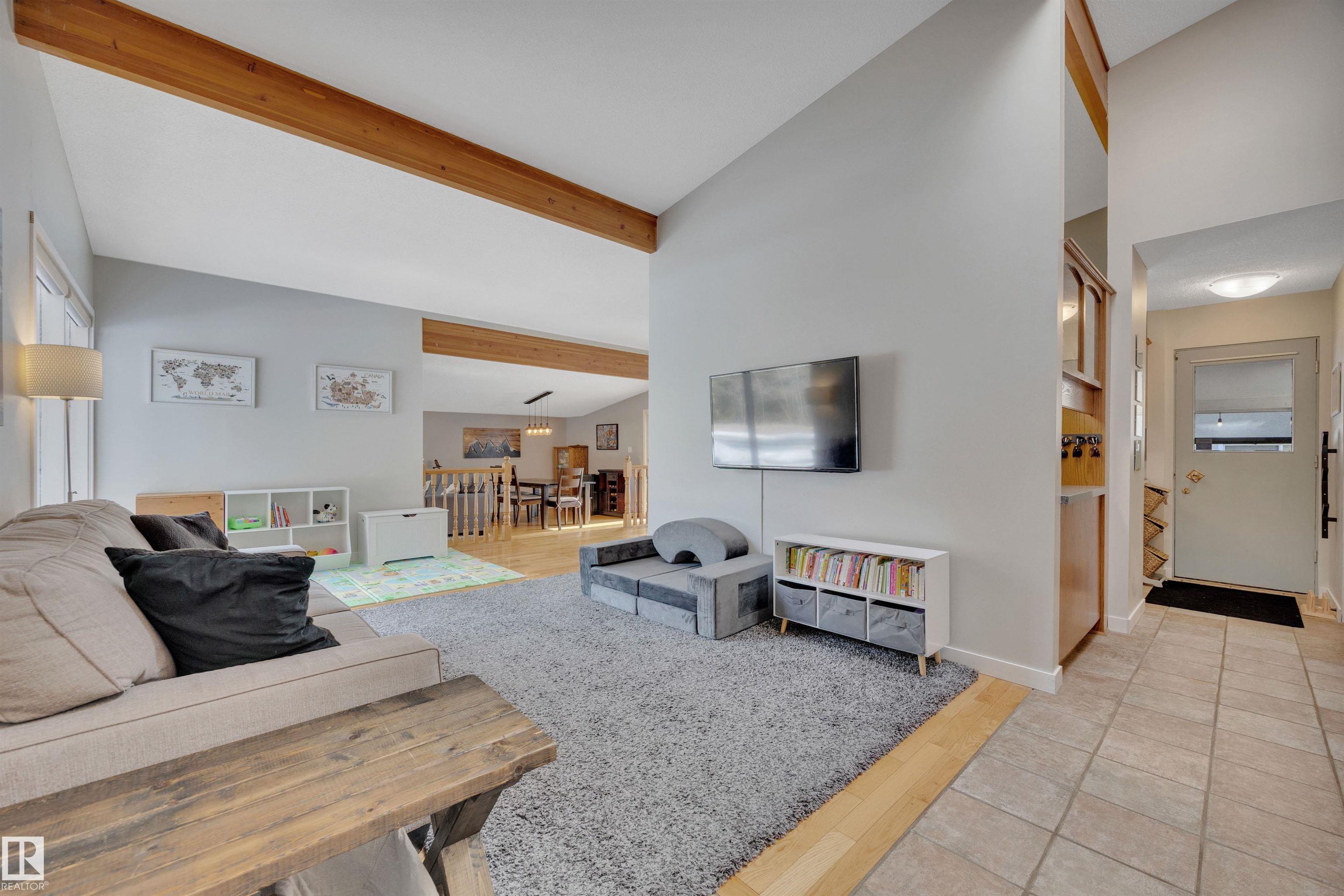 Photo 6 at 4224 Aspen Drive E NW, Aspen Gardens, Edmonton