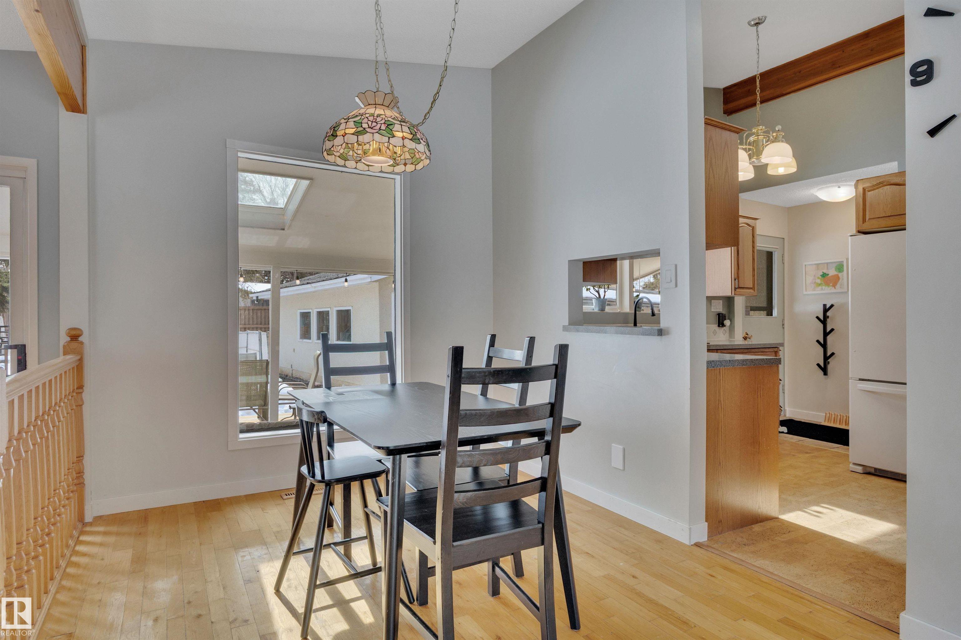 Photo 10 at 4224 Aspen Drive E NW, Aspen Gardens, Edmonton