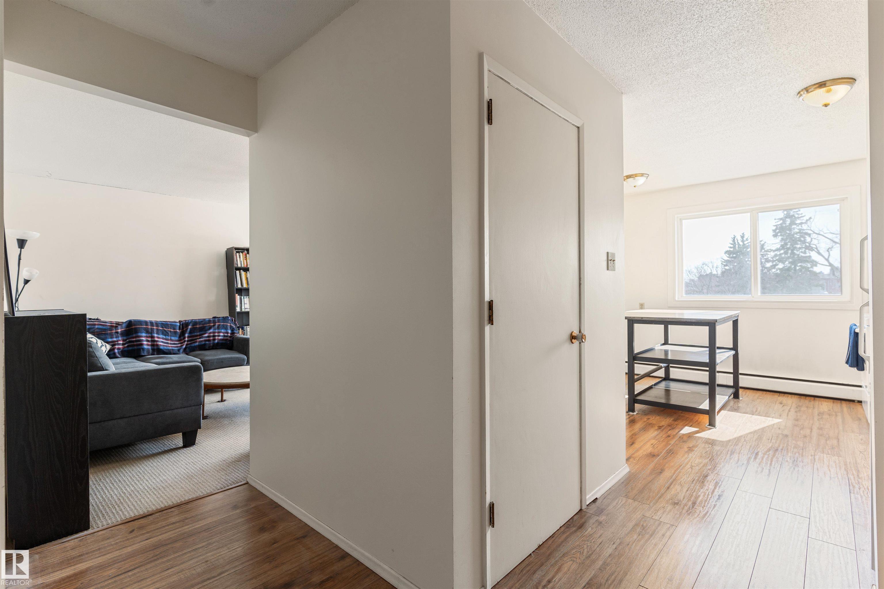 Photo 11 at 18 - 10812 115 Street NW, Queen Mary Park, Edmonton