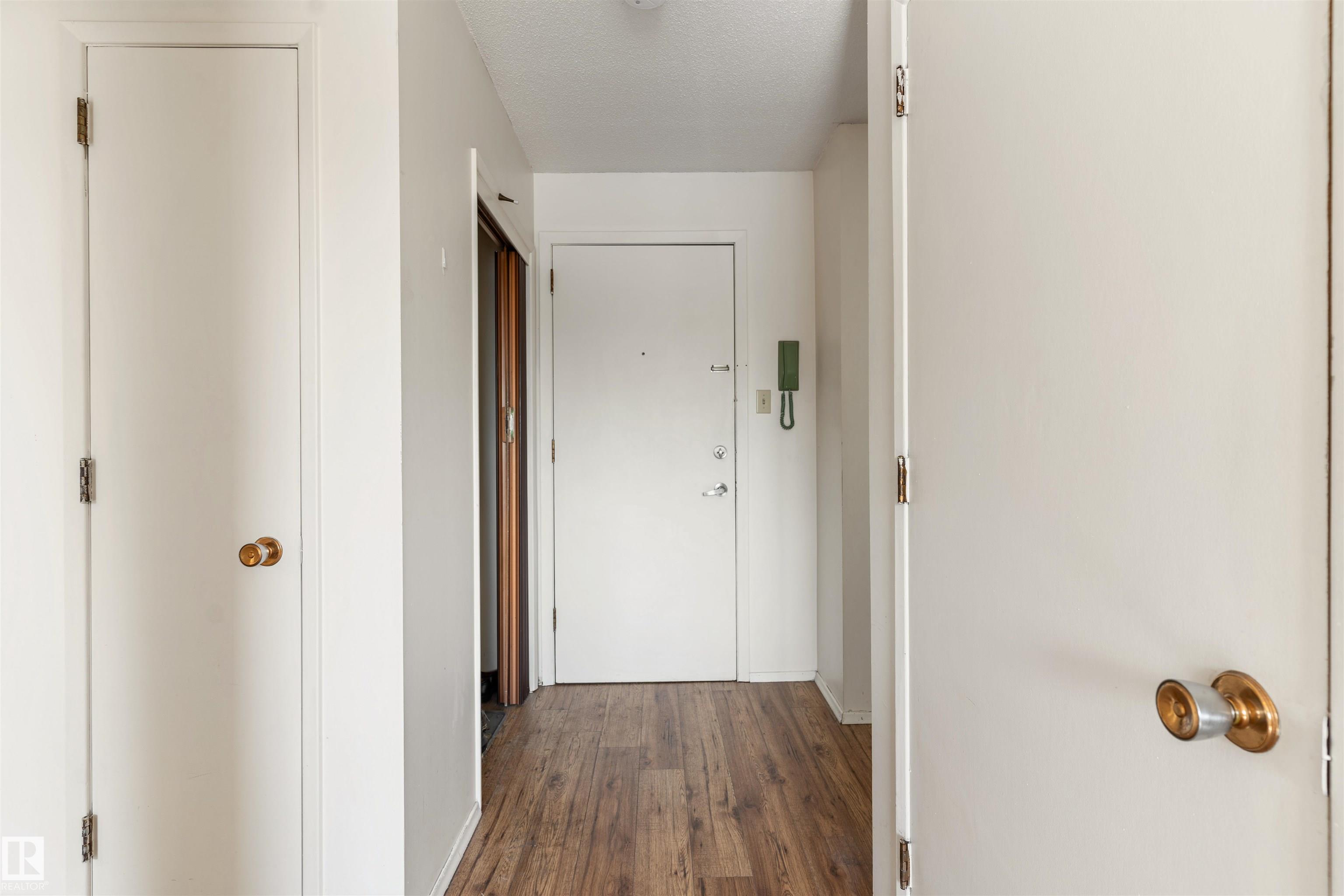 Photo 12 at 18 - 10812 115 Street NW, Queen Mary Park, Edmonton