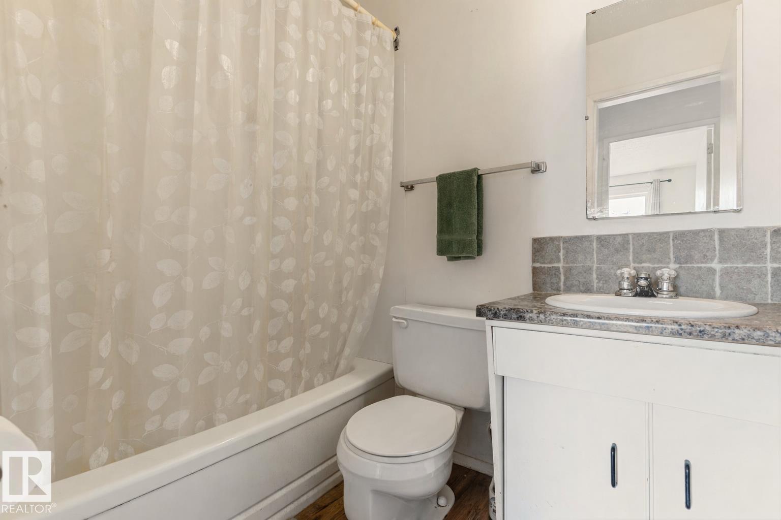 Photo 17 at 18 - 10812 115 Street NW, Queen Mary Park, Edmonton