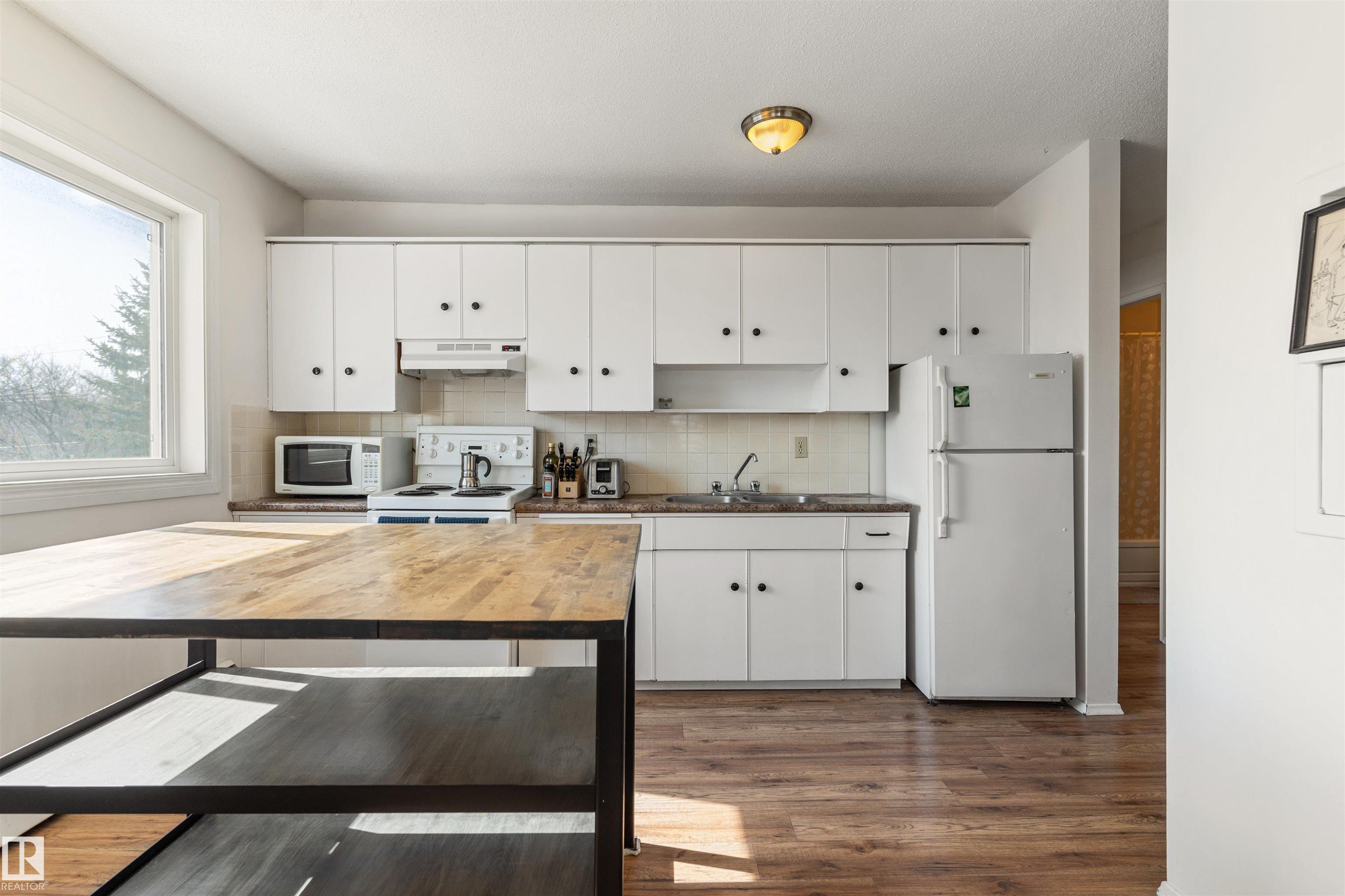 Photo 6 at 18 - 10812 115 Street NW, Queen Mary Park, Edmonton