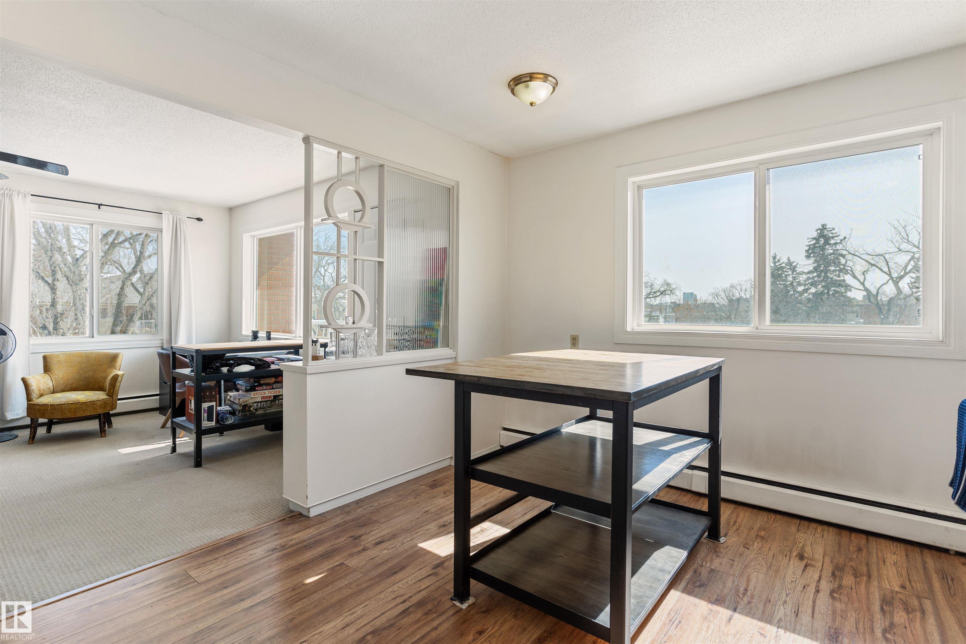 Photo 10 at 18 - 10812 115 Street NW, Queen Mary Park, Edmonton