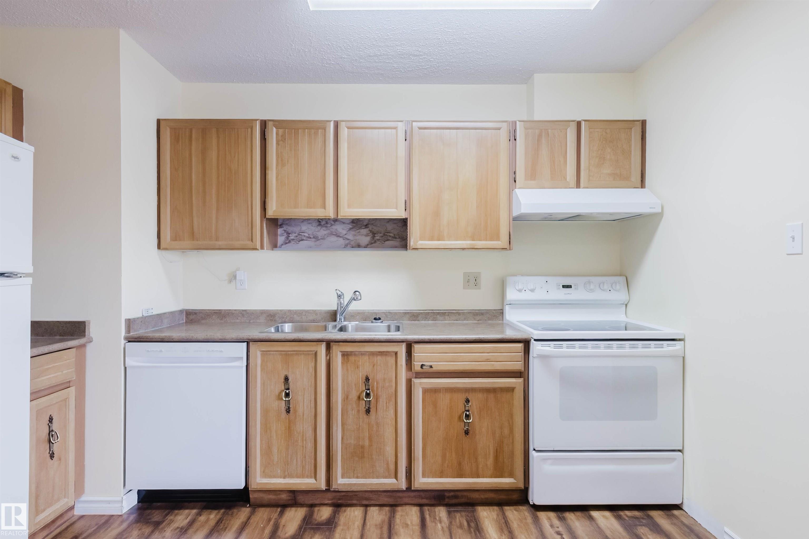 Photo 11 at 300 - 2303 119 Street NW, Blue Quill, Edmonton