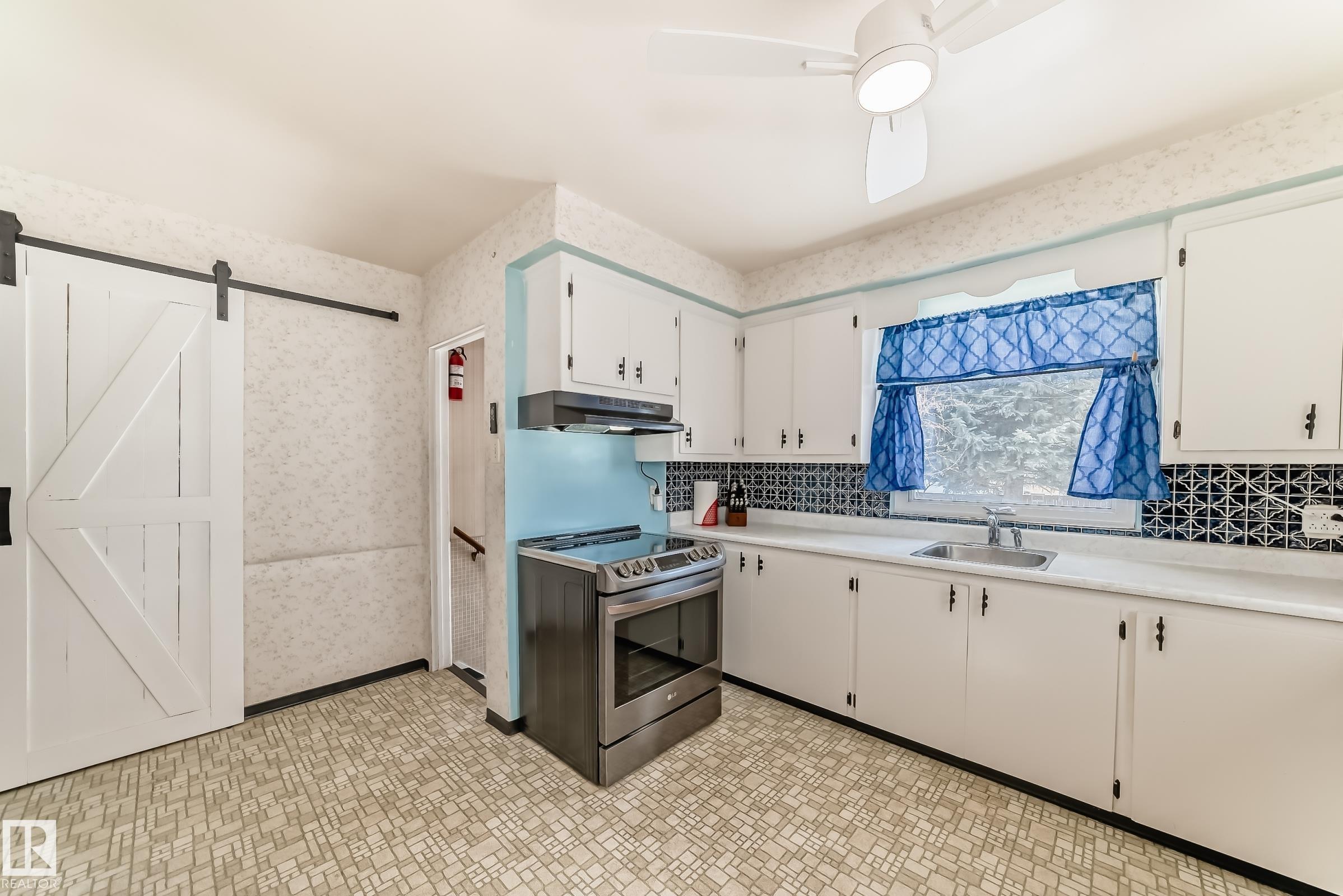 Photo 8 at 10927 146 Street NW, McQueen, Edmonton