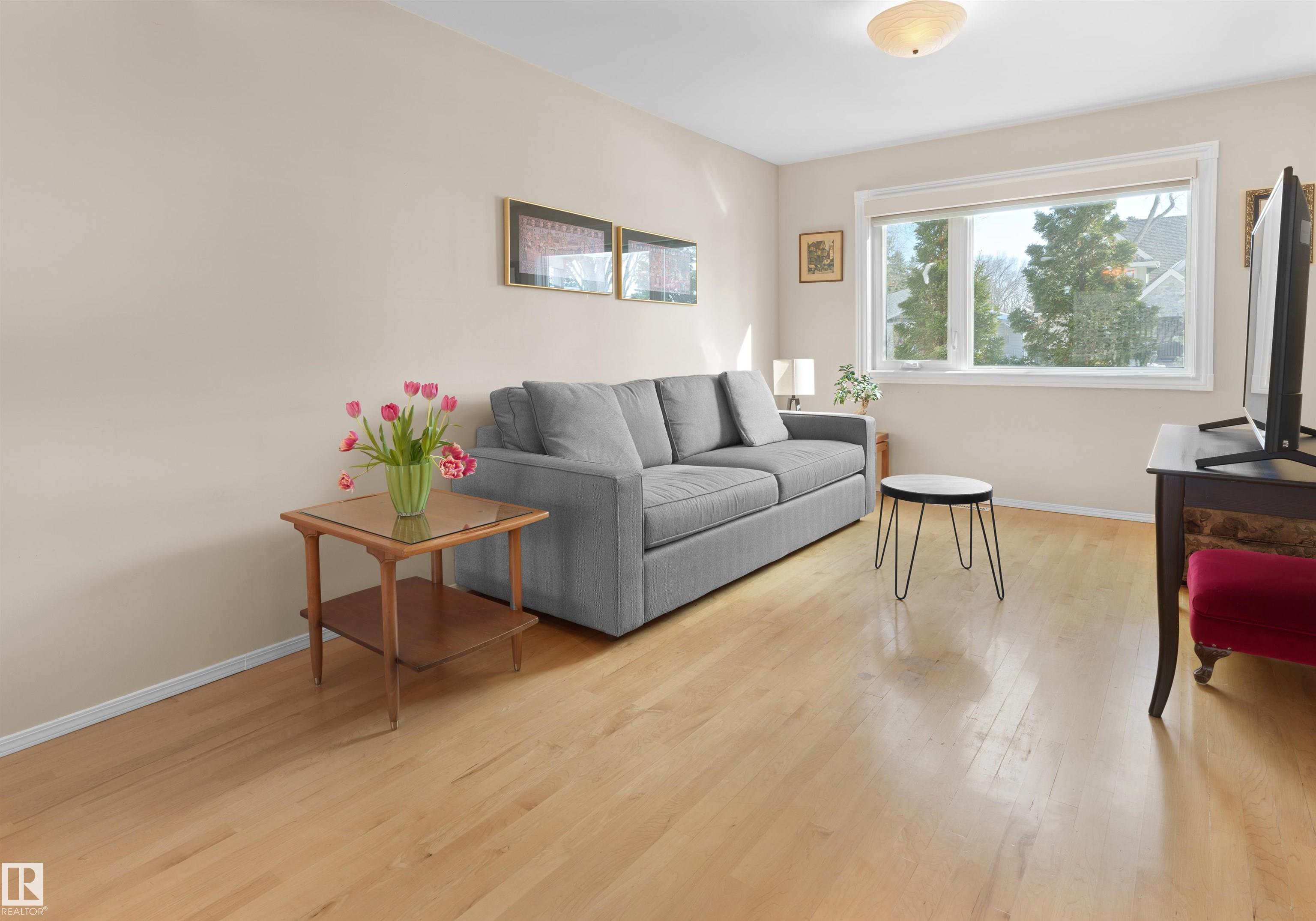 Photo 11 at 9708 146 Street NW, Crestwood, Edmonton