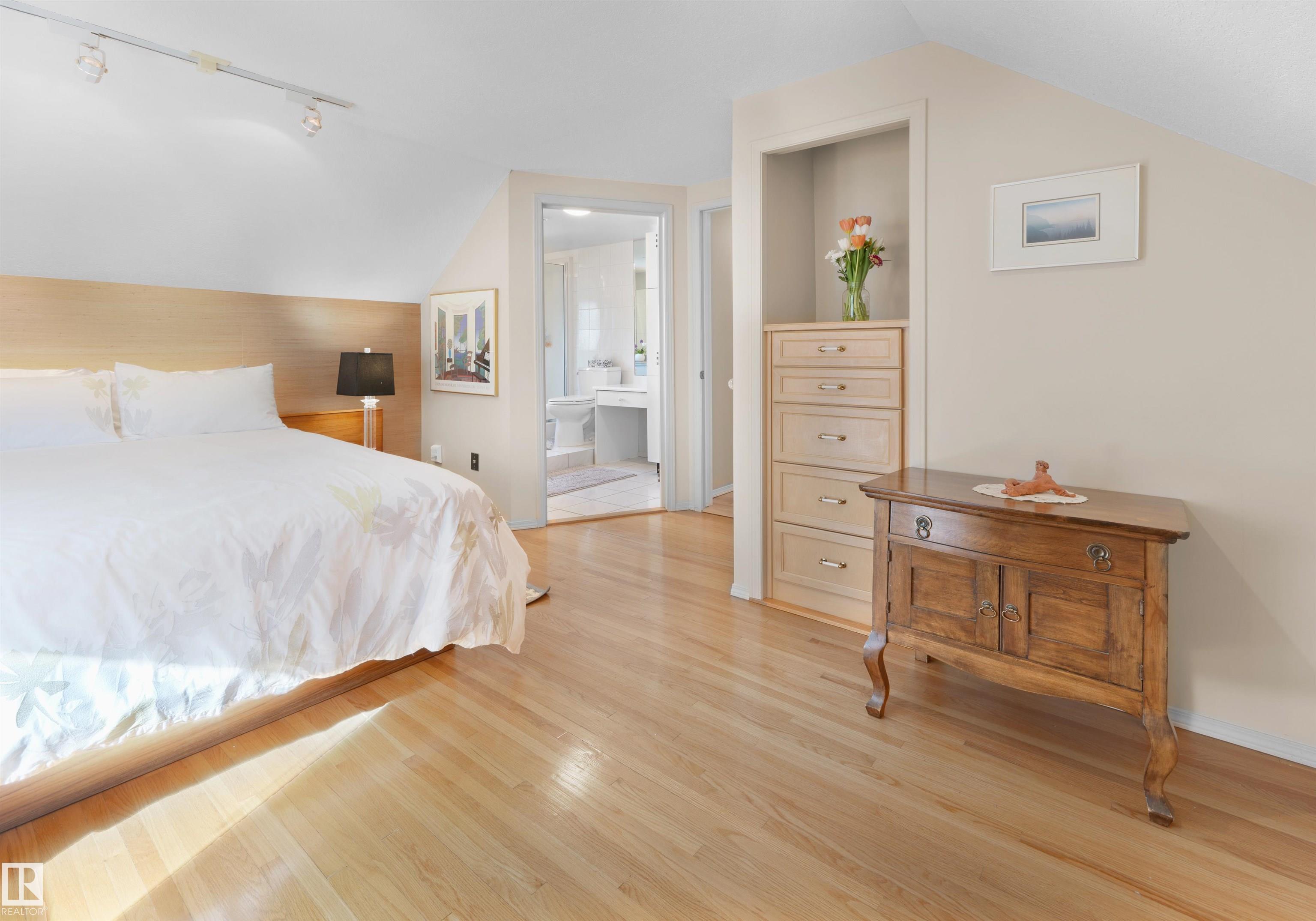 Photo 13 at 9708 146 Street NW, Crestwood, Edmonton