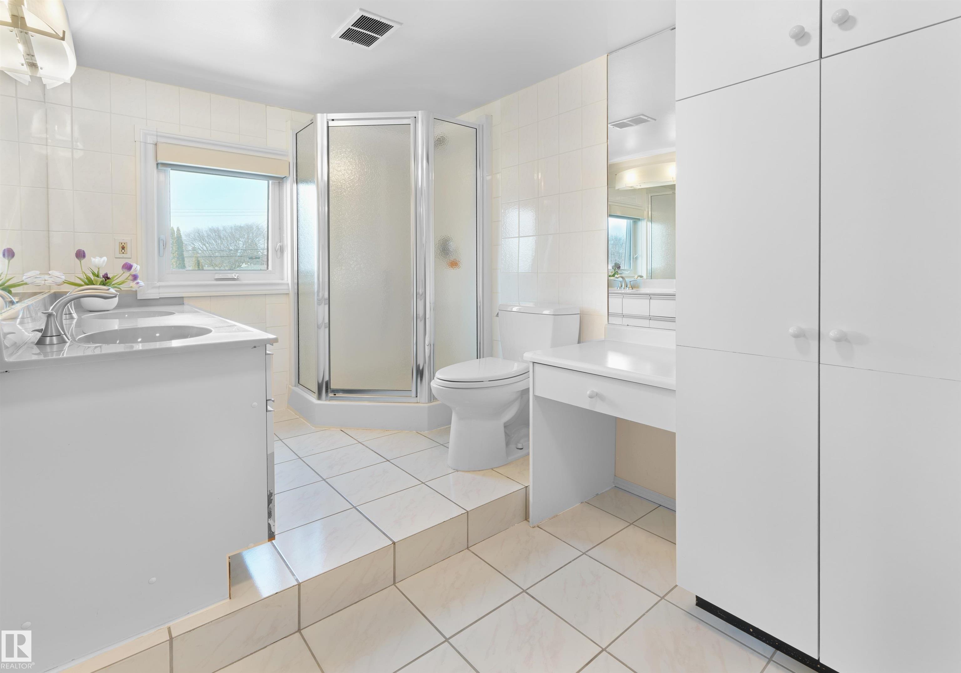 Photo 14 at 9708 146 Street NW, Crestwood, Edmonton