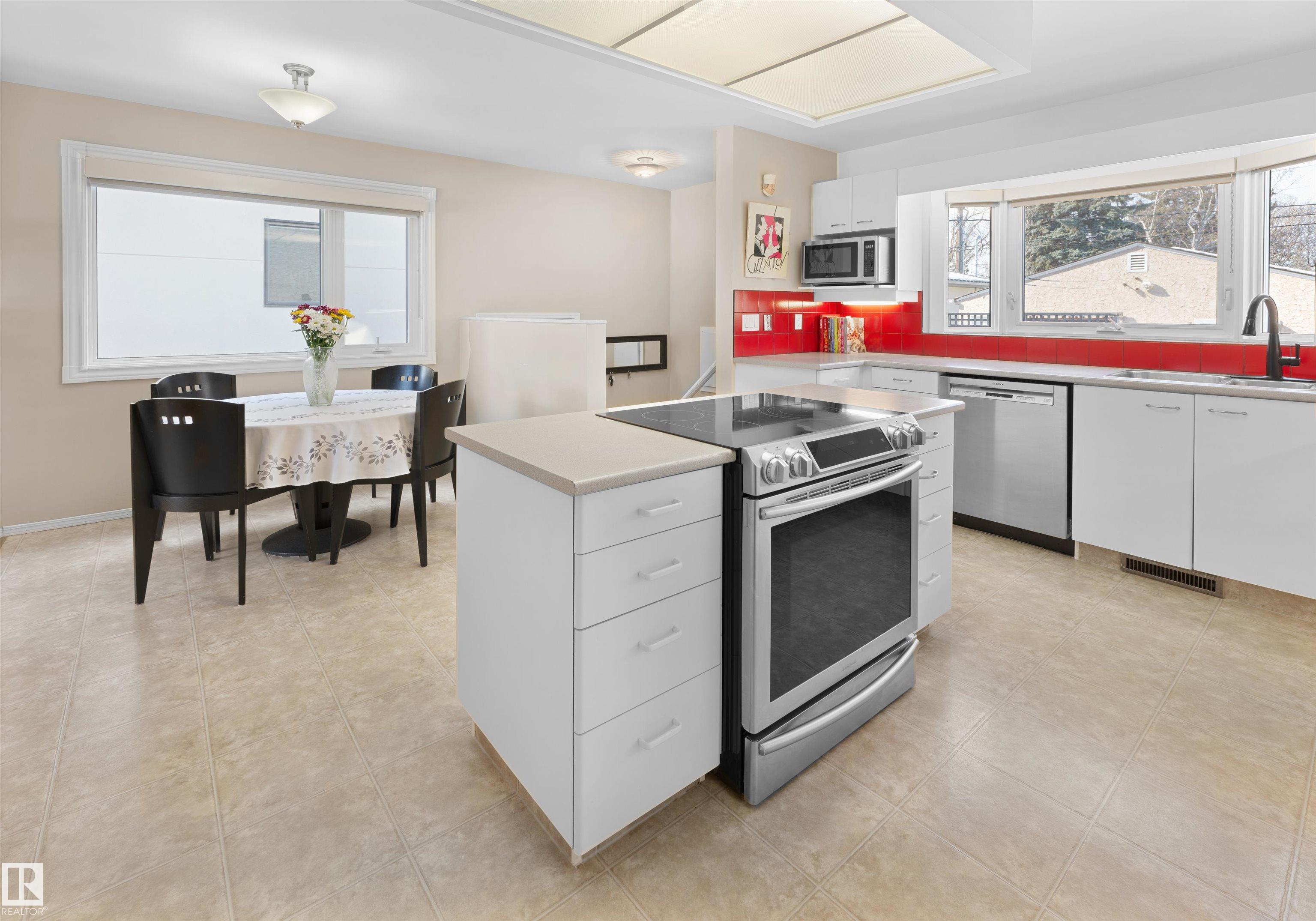 Photo 9 at 9708 146 Street NW, Crestwood, Edmonton