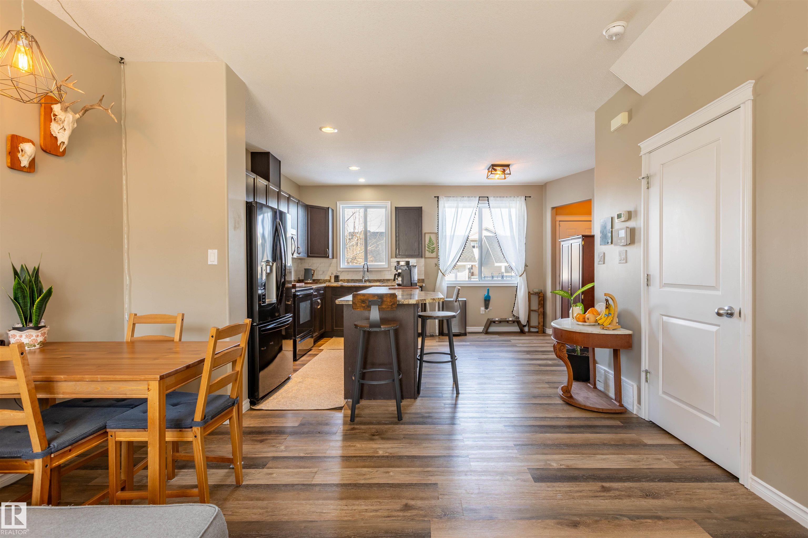 9830 105 Avenue, Morinville