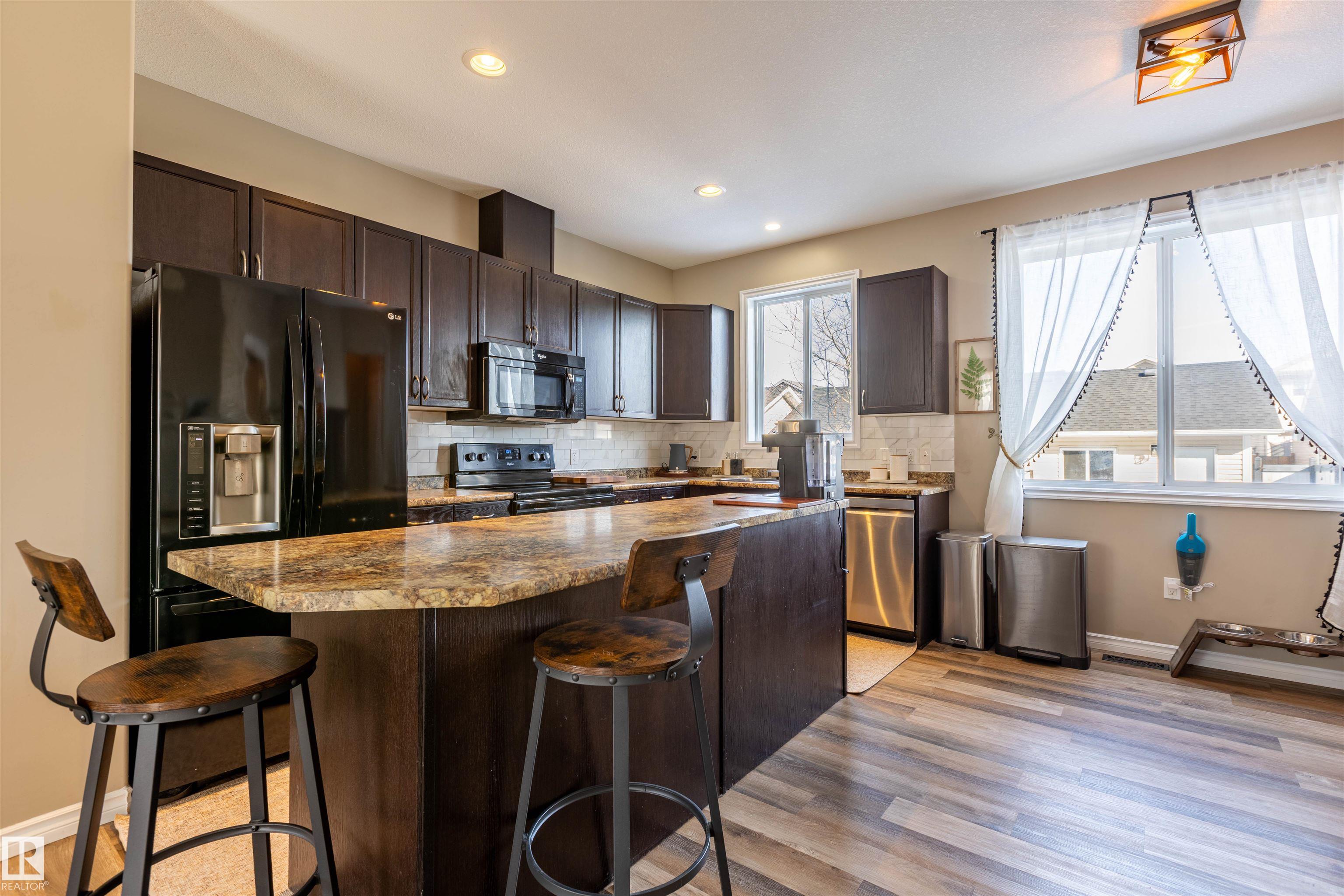 Photo 8 at 9830 105 Avenue, Morinville