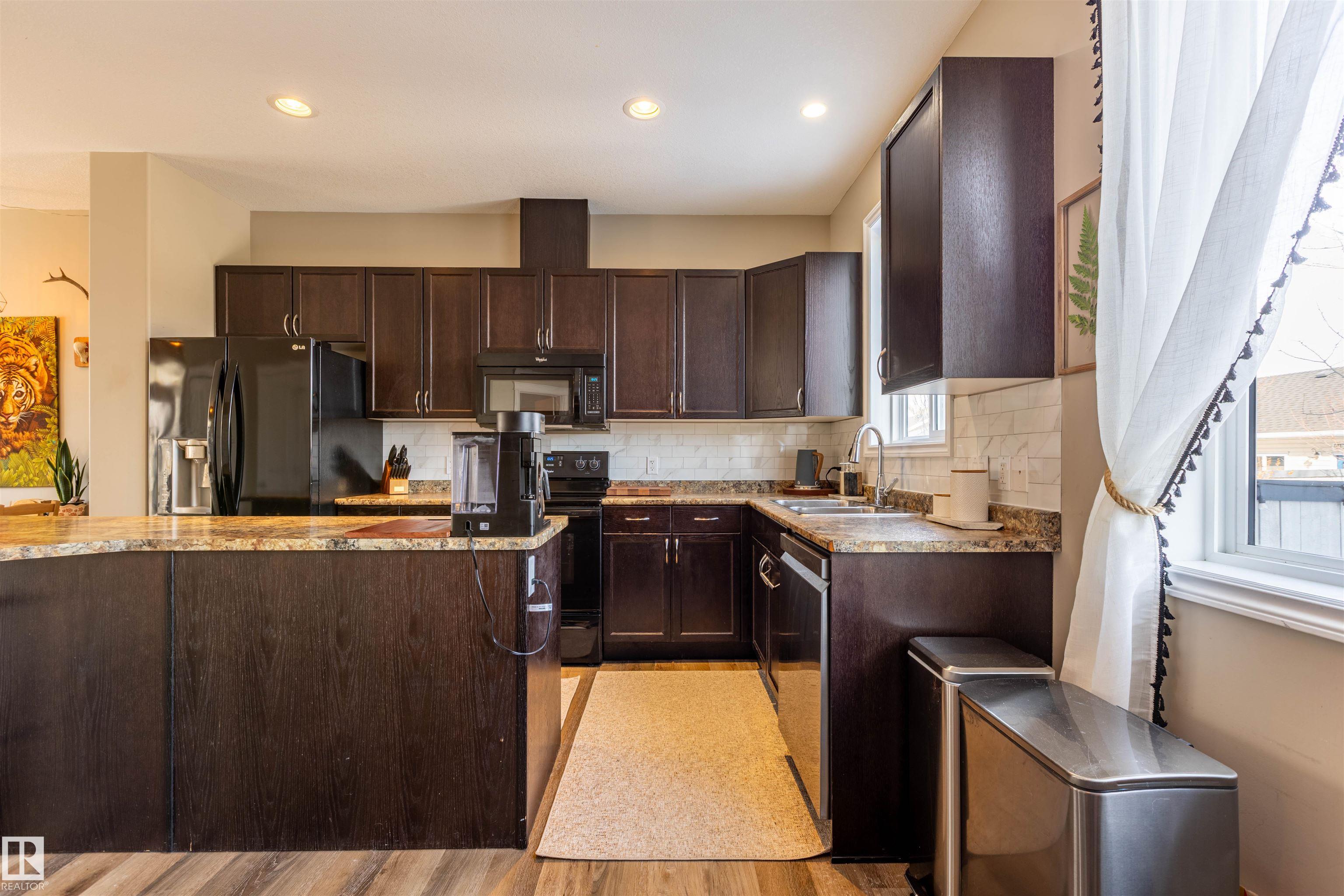 Photo 10 at 9830 105 Avenue, Morinville