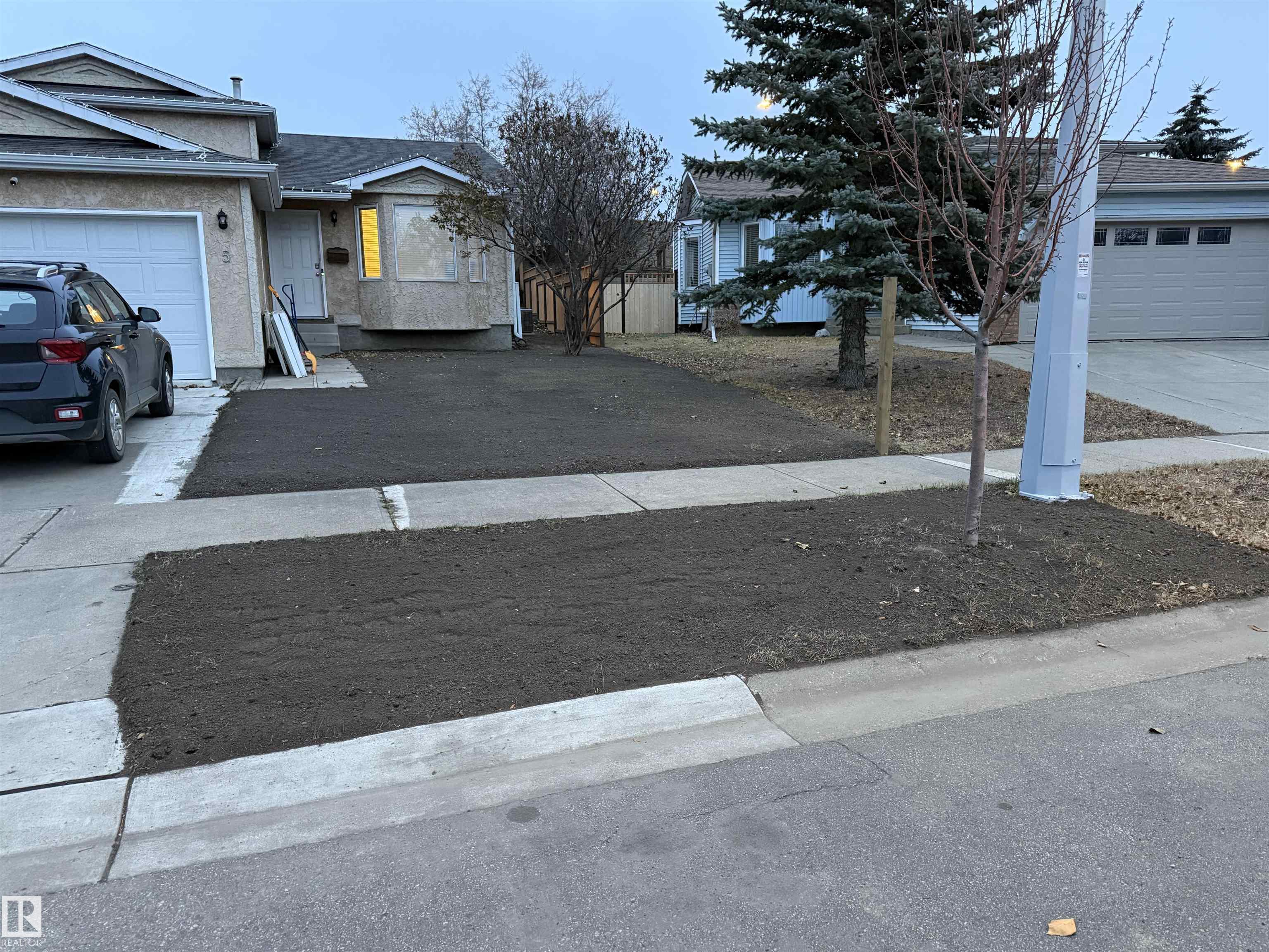 Photo 15 at 5 Dillon Place, Deer Ridge, St. Albert