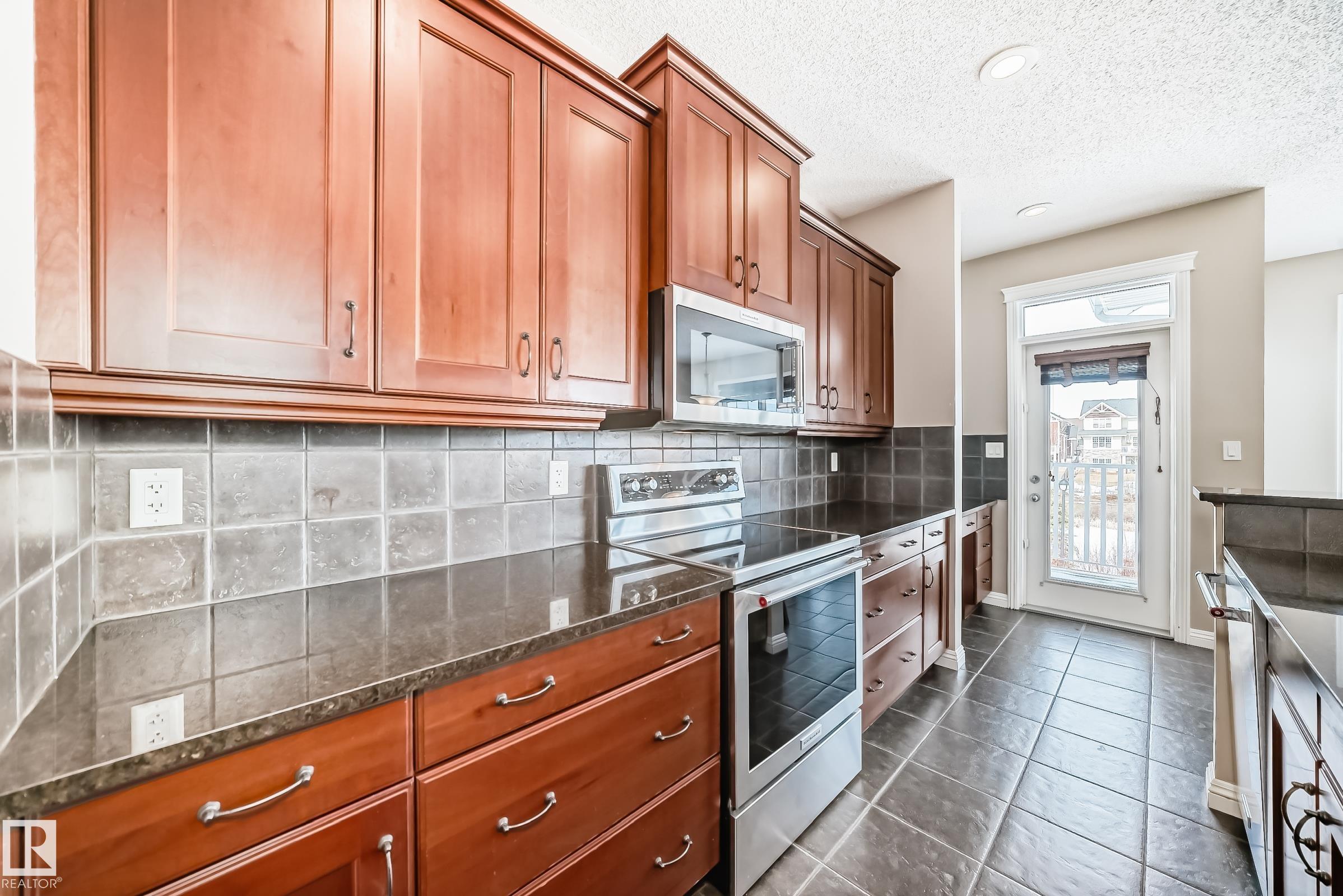Photo 13 at 2326 Frezenberg Avenue NW, Griesbach, Edmonton