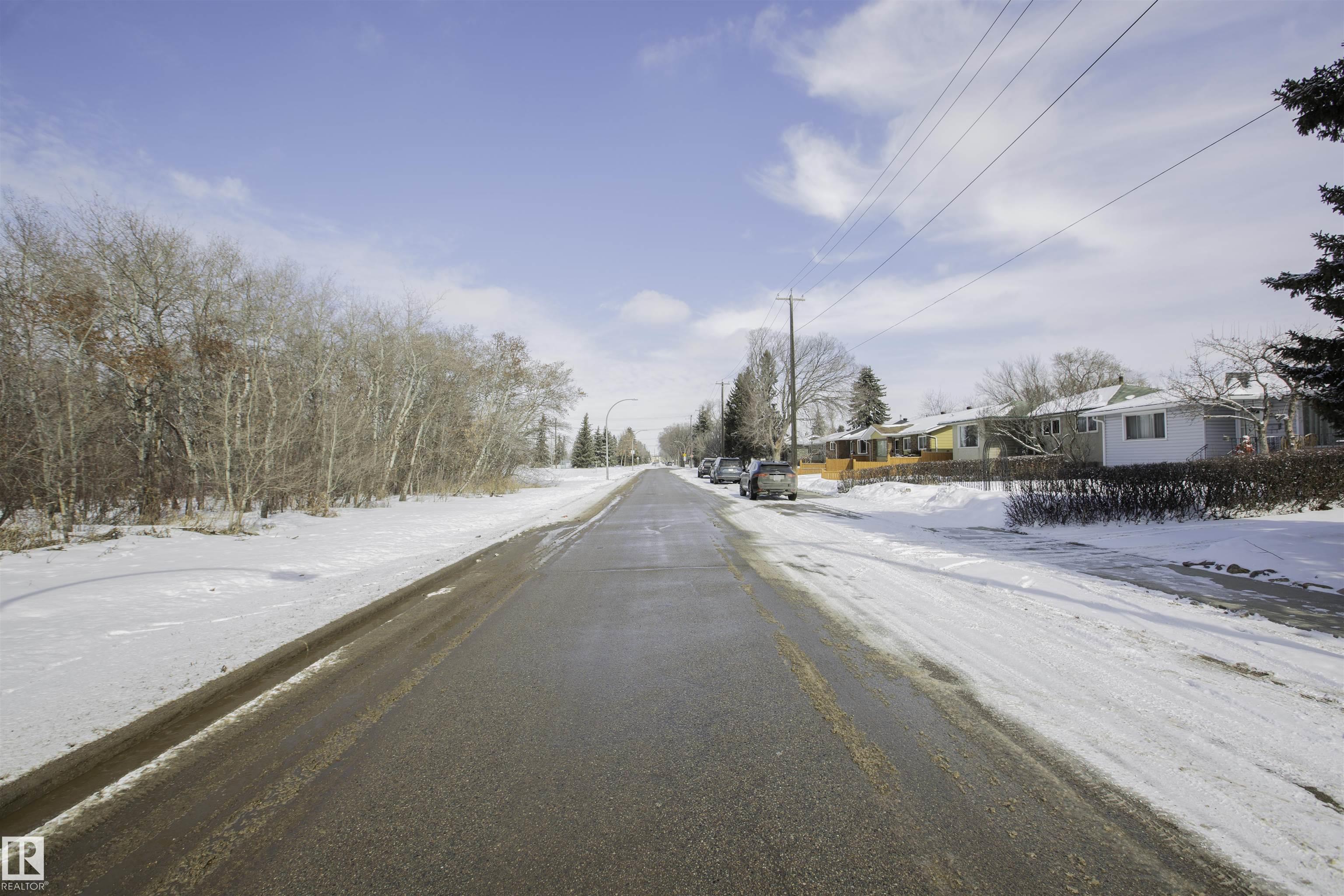 12827 109 Street NW, Lauderdale, Edmonton