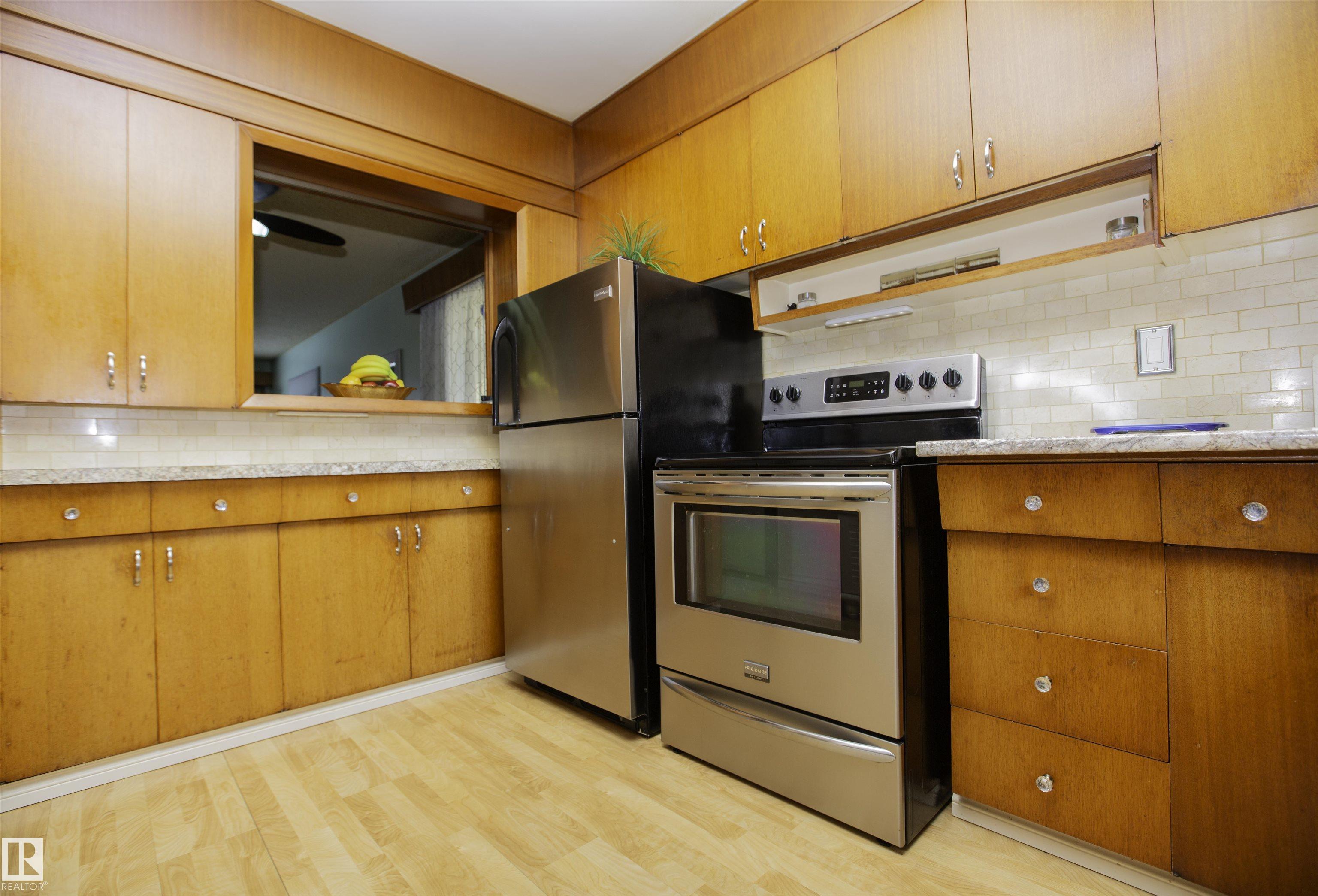 Photo 12 at 12827 109 Street NW, Lauderdale, Edmonton