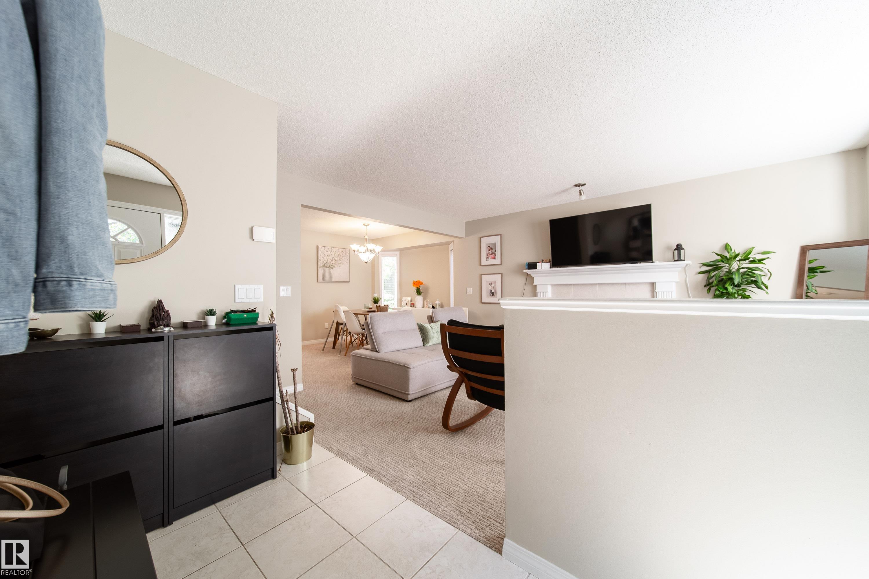 8118-8120 81 Avenue NW, King Edward Park, Edmonton