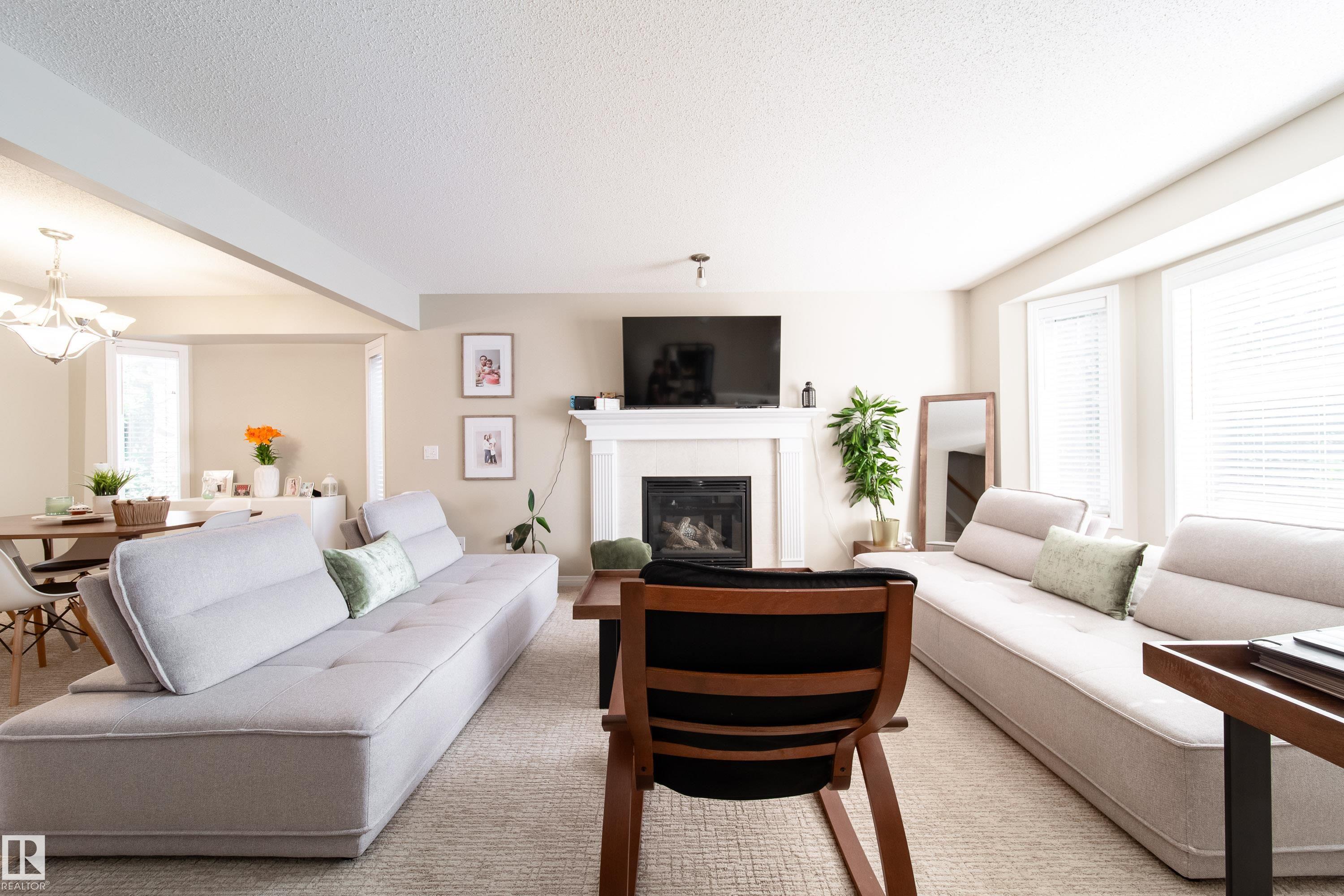 8118-8120 81 Avenue NW, King Edward Park, Edmonton