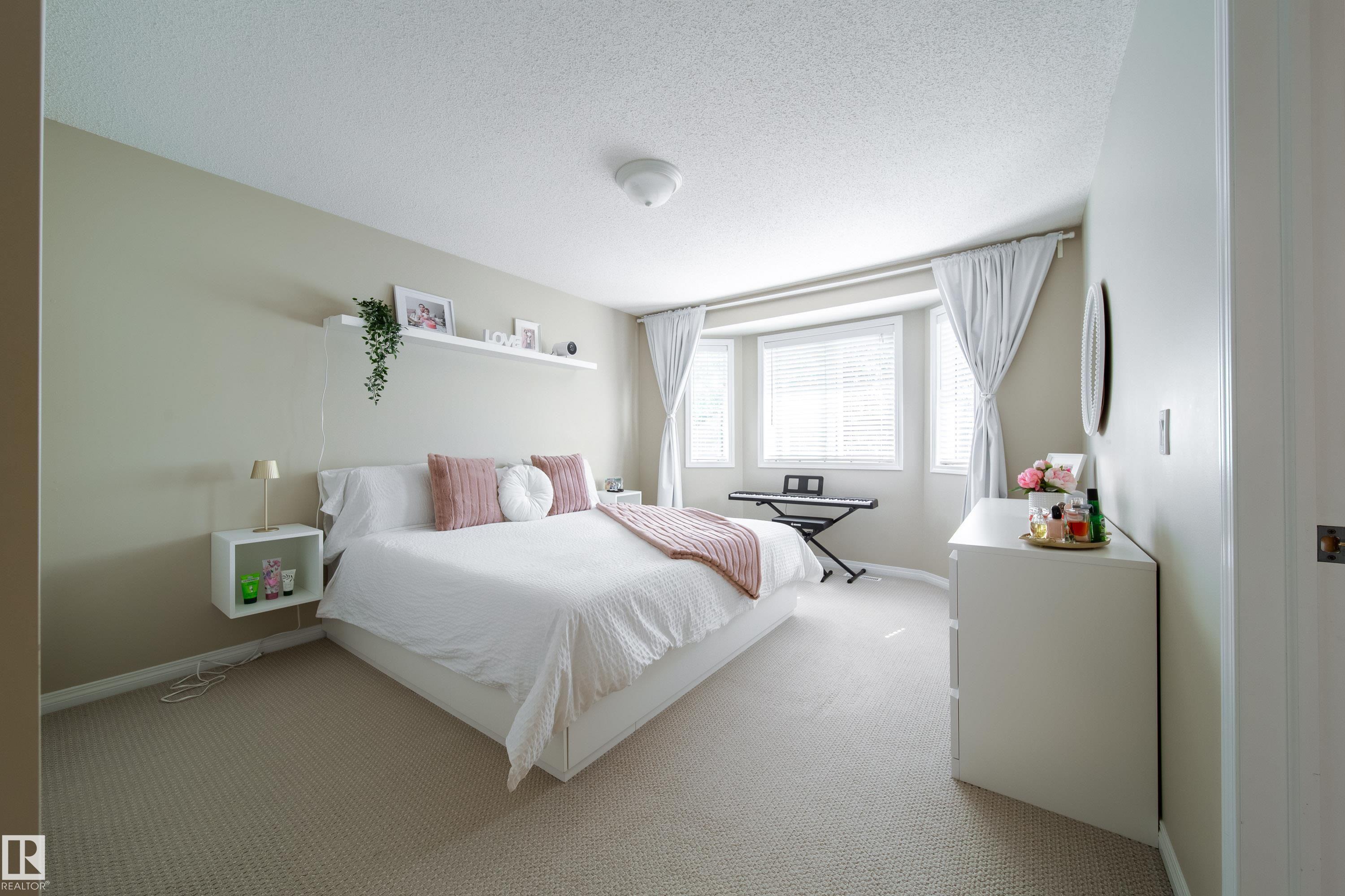 Photo 22 at 8118-8120 81 Avenue NW, King Edward Park, Edmonton