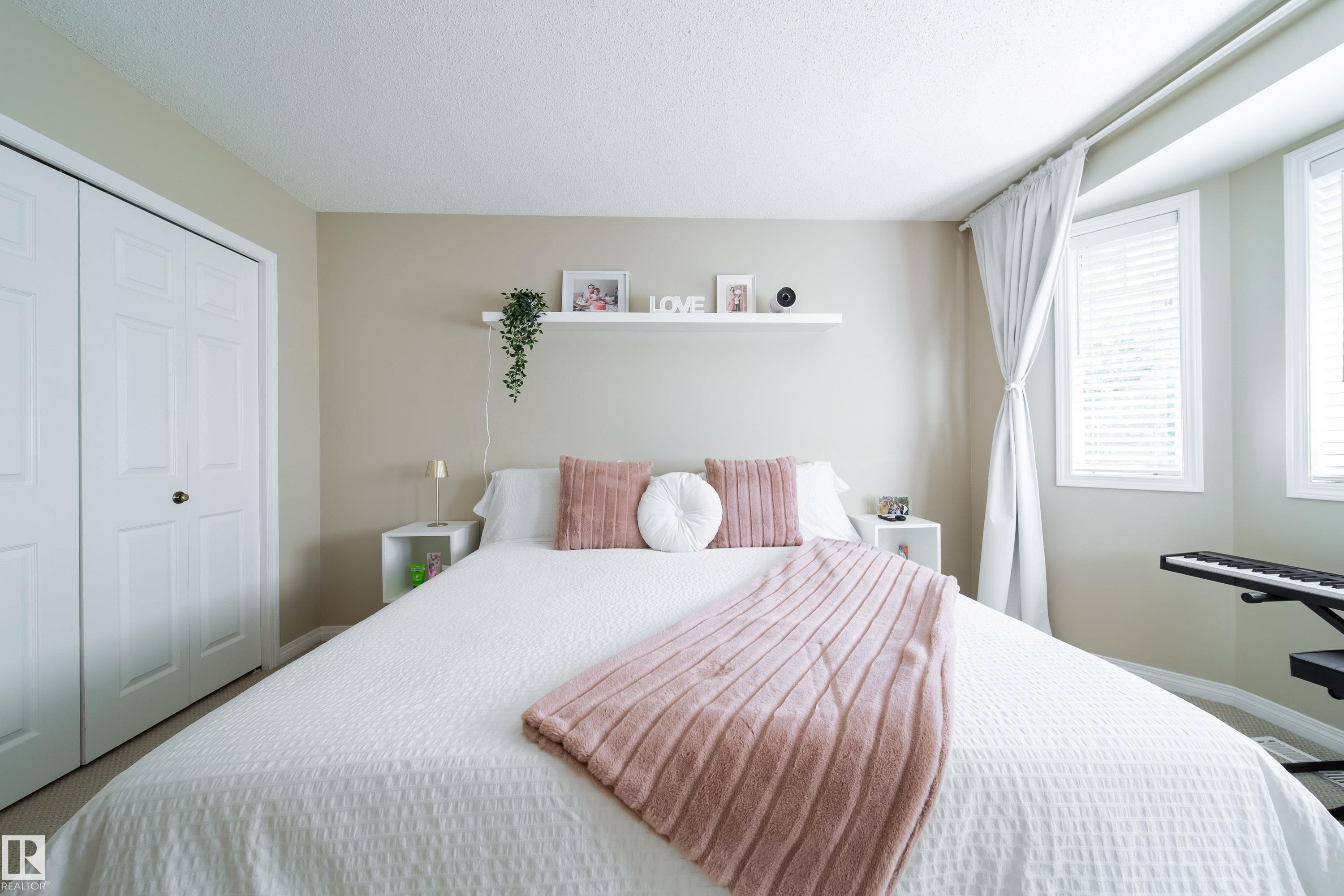 Photo 23 at 8118-8120 81 Avenue NW, King Edward Park, Edmonton