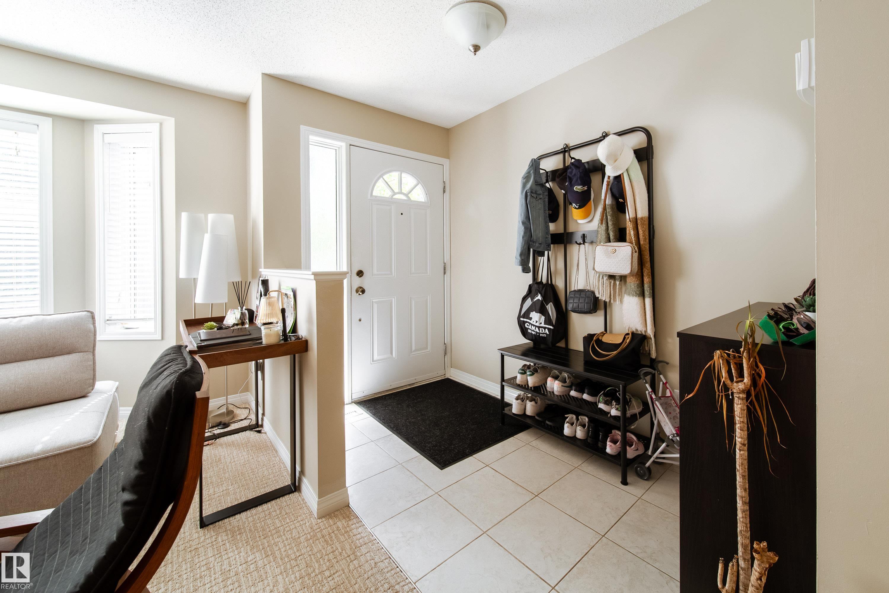 8118-8120 81 Avenue NW, King Edward Park, Edmonton