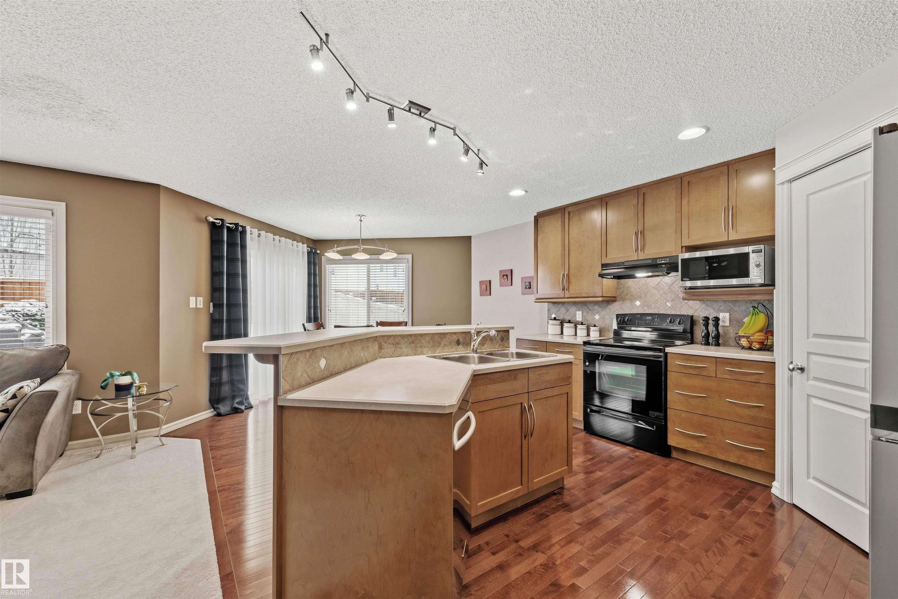 304 79 Street SW, Ellerslie, Edmonton