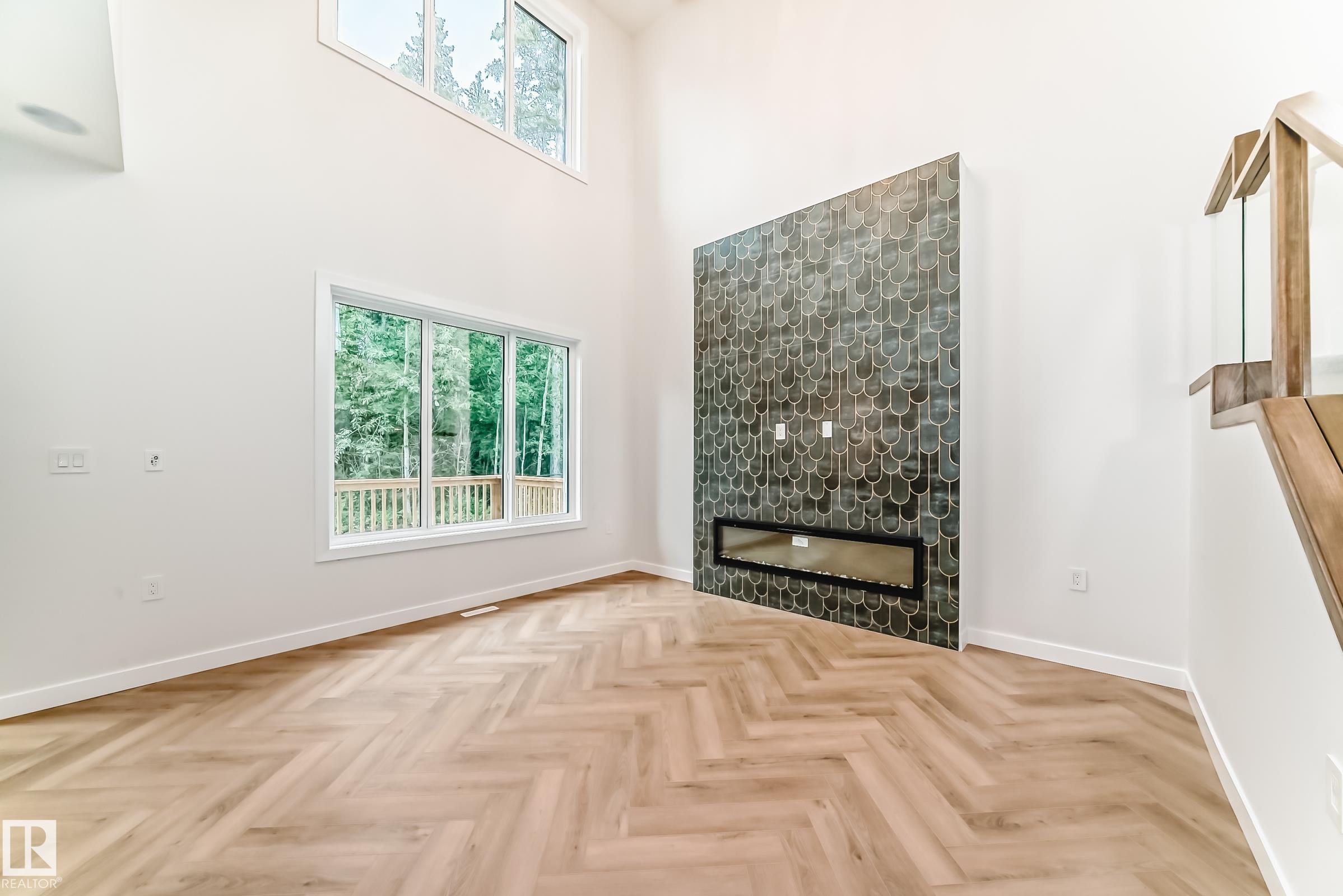 Photo 21 at 55 Meadowgrove Lane, McLaughlin, Spruce Grove