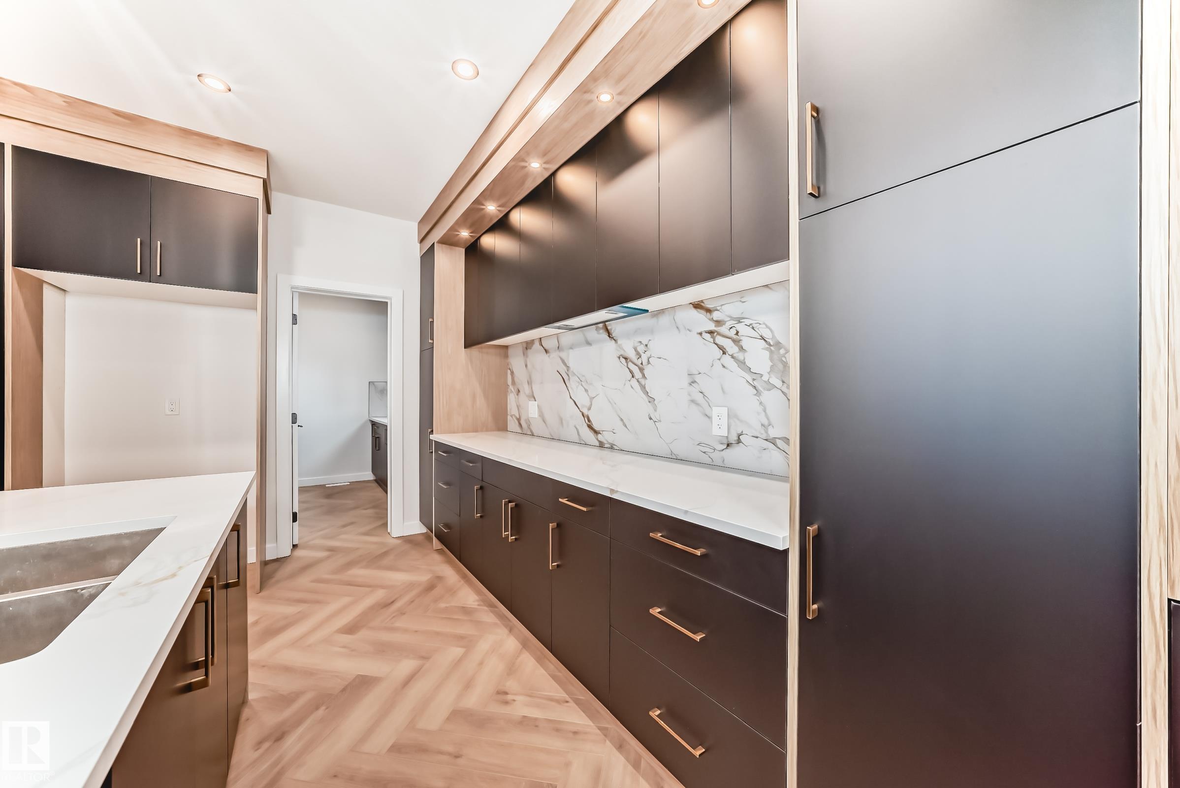 Photo 7 at 55 Meadowgrove Lane, McLaughlin, Spruce Grove