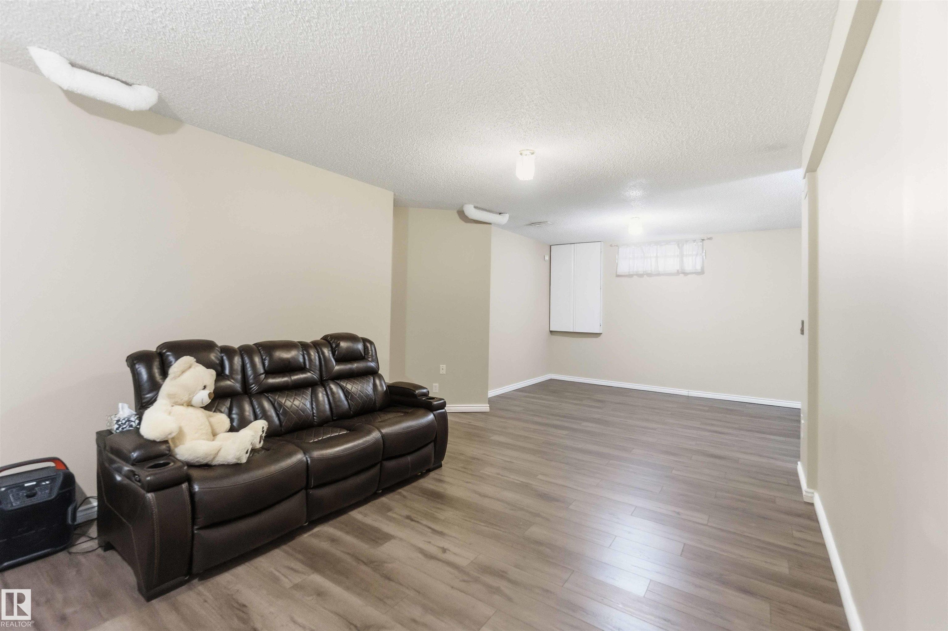 Photo 35 at 1324 116 Street NW, Twin Brooks, Edmonton