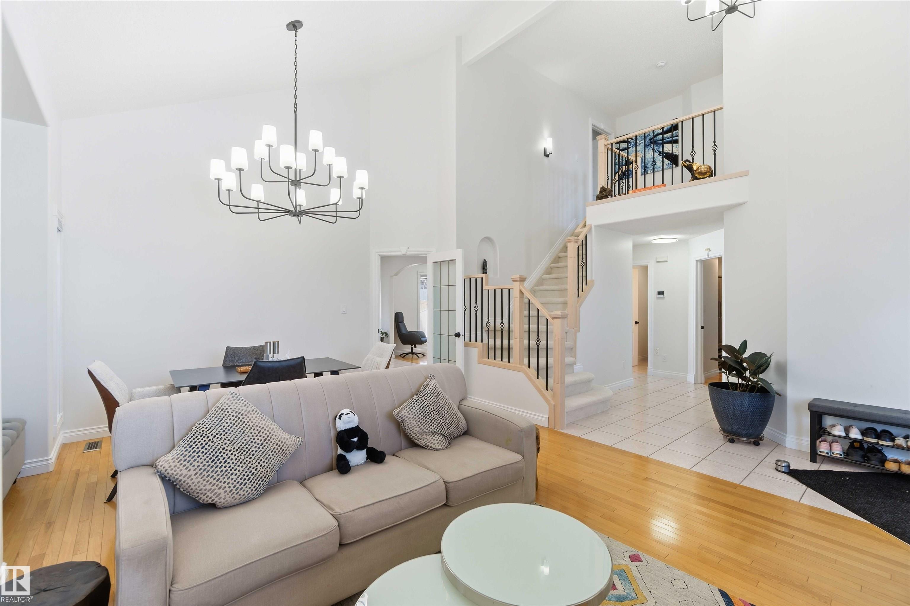 Photo 8 at 1324 116 Street NW, Twin Brooks, Edmonton