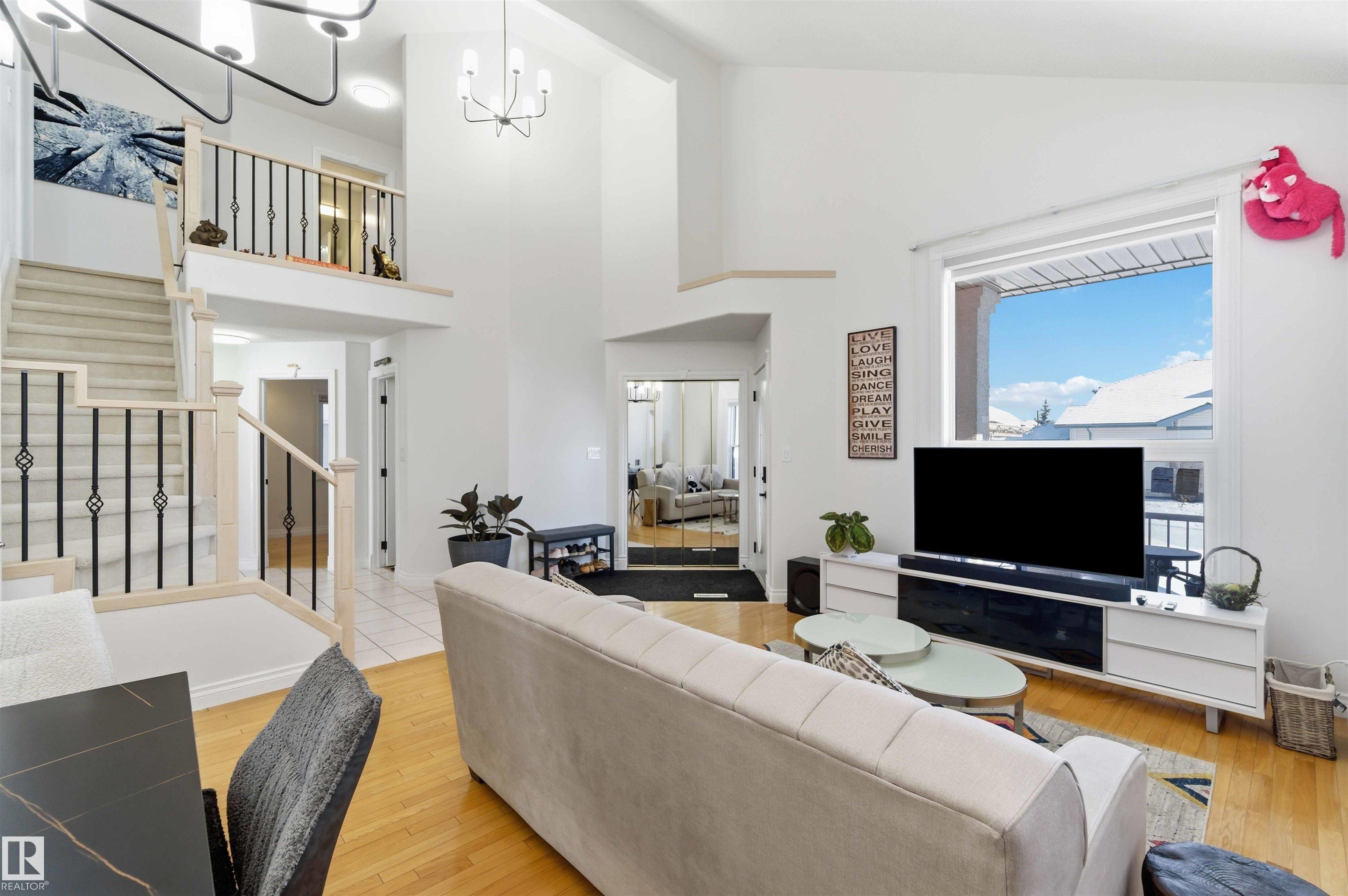 Photo 9 at 1324 116 Street NW, Twin Brooks, Edmonton