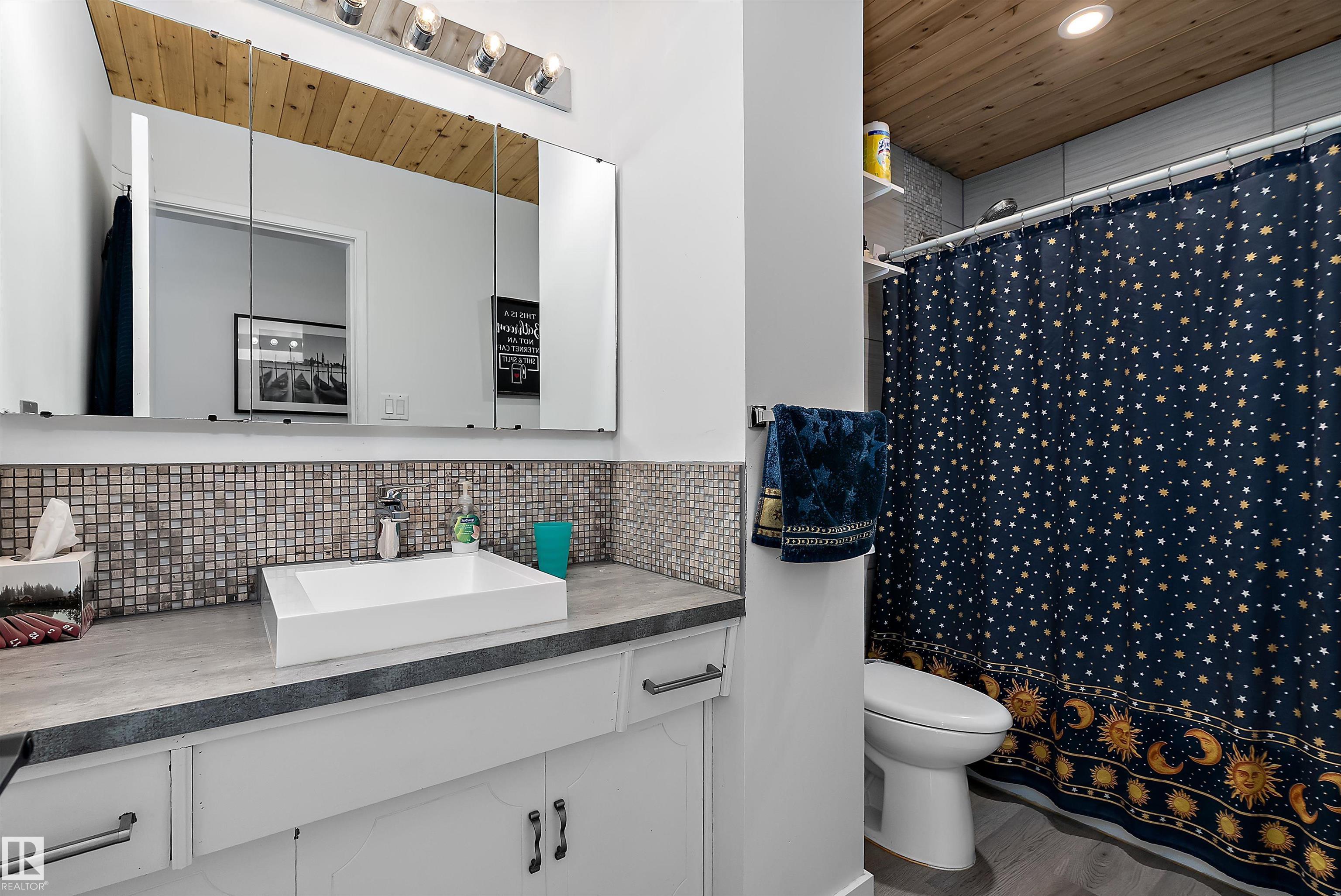 Photo 23 at 9326 80 Avenue NW, King Edward Park, Edmonton