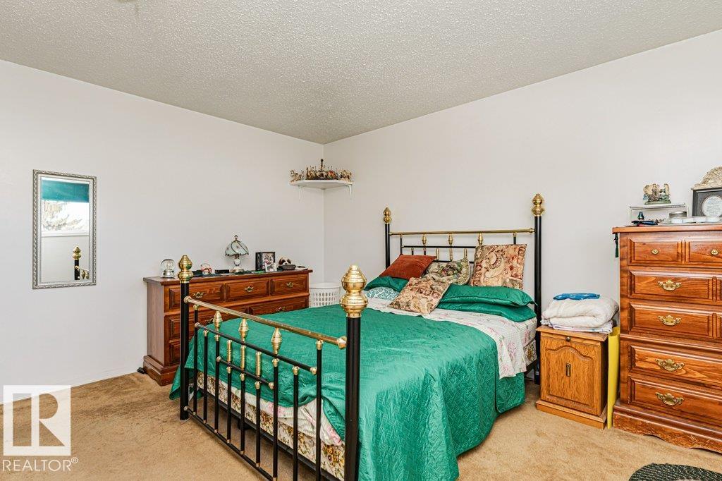 Photo 20 at 11516 145 Avenue NW, Caernarvon, Edmonton