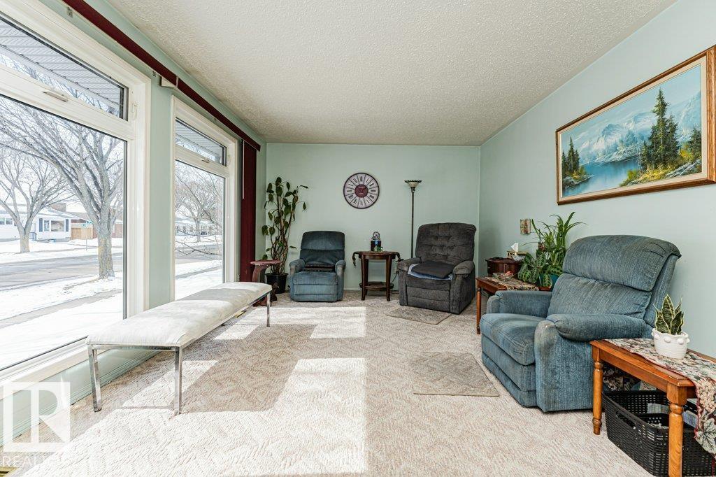 11516 145 Avenue NW, Caernarvon, Edmonton